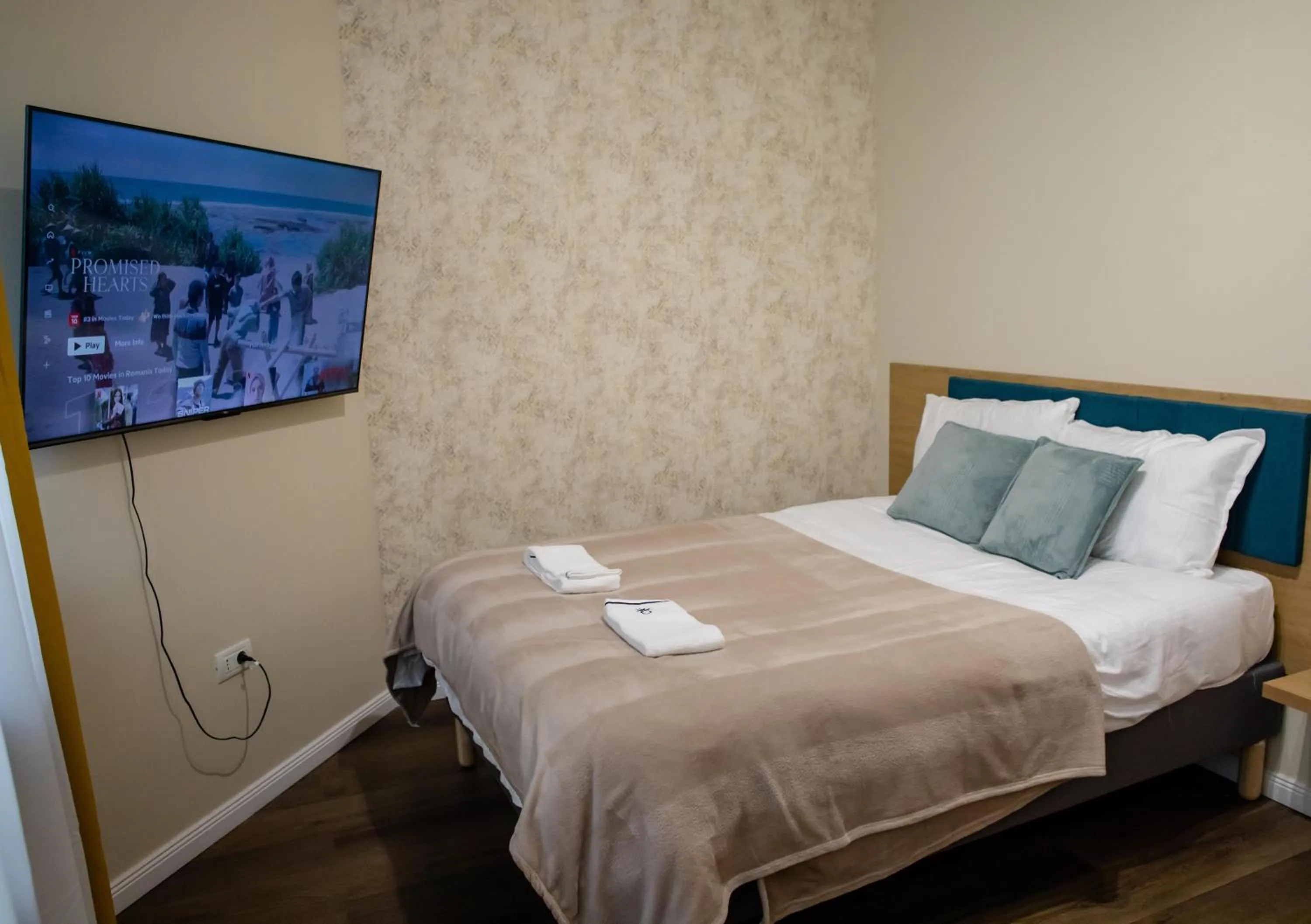 Bed in Little Bucharest downtown apartments Romana