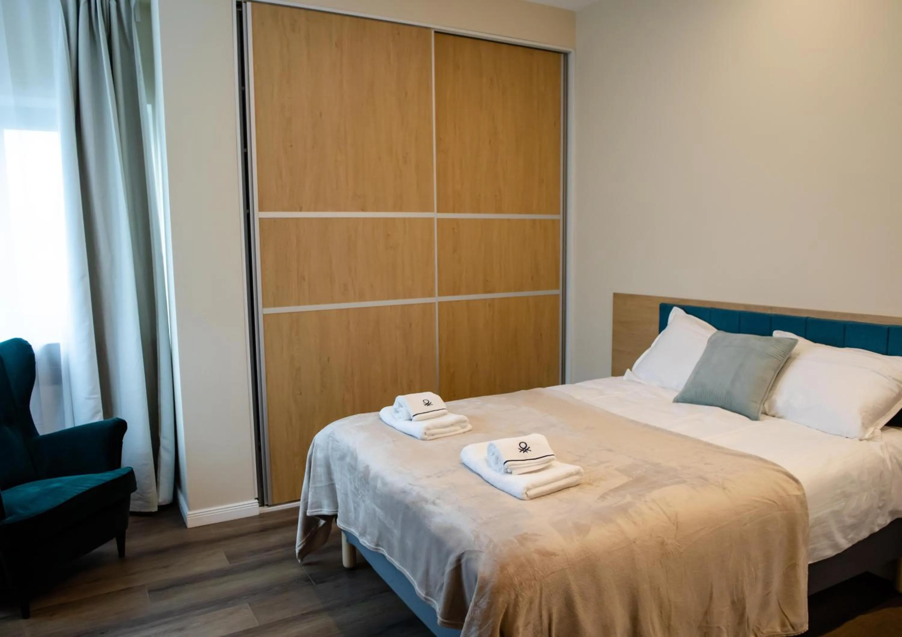 Bed in Little Bucharest downtown apartments Romana