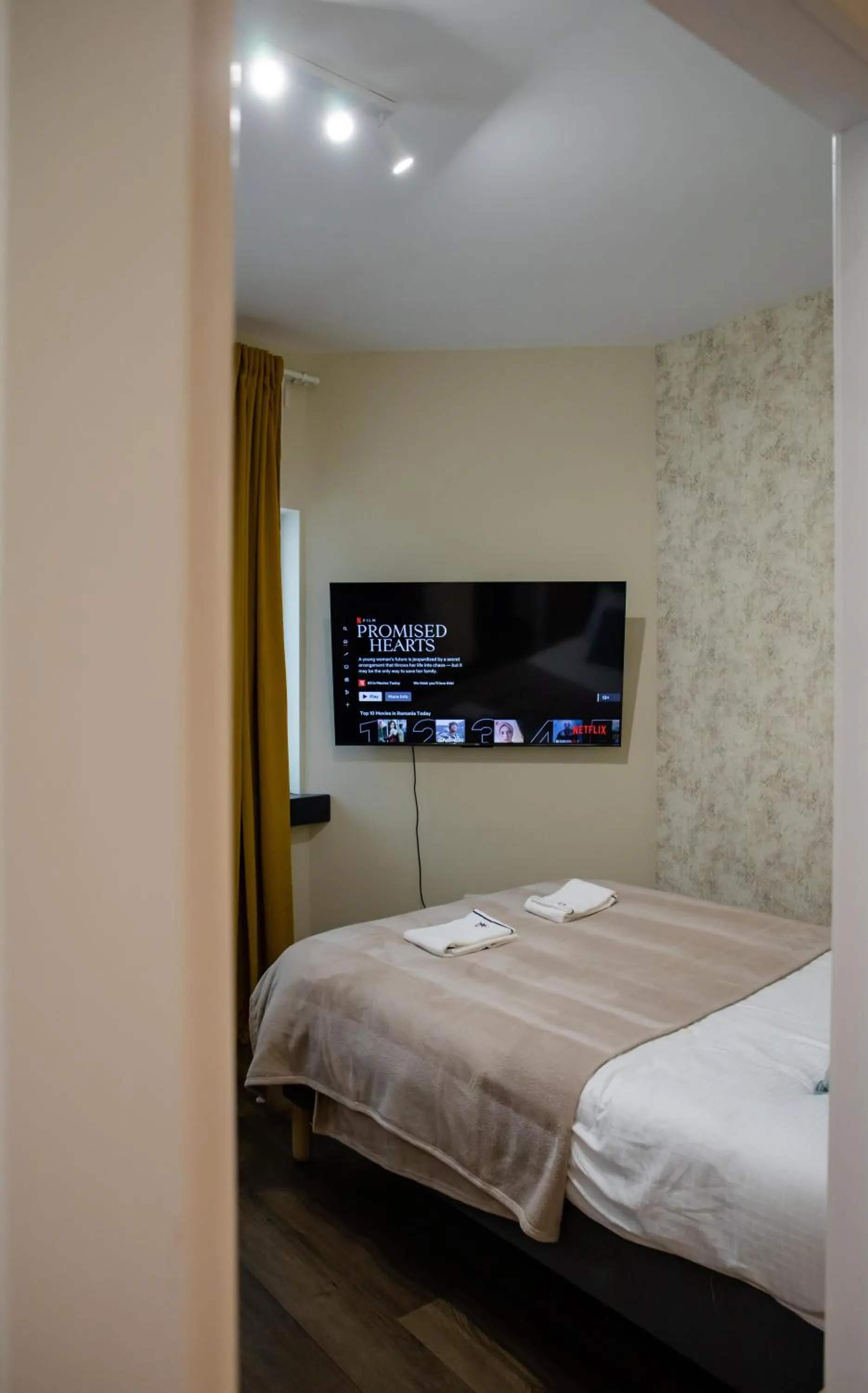 Bed in Little Bucharest downtown apartments Romana