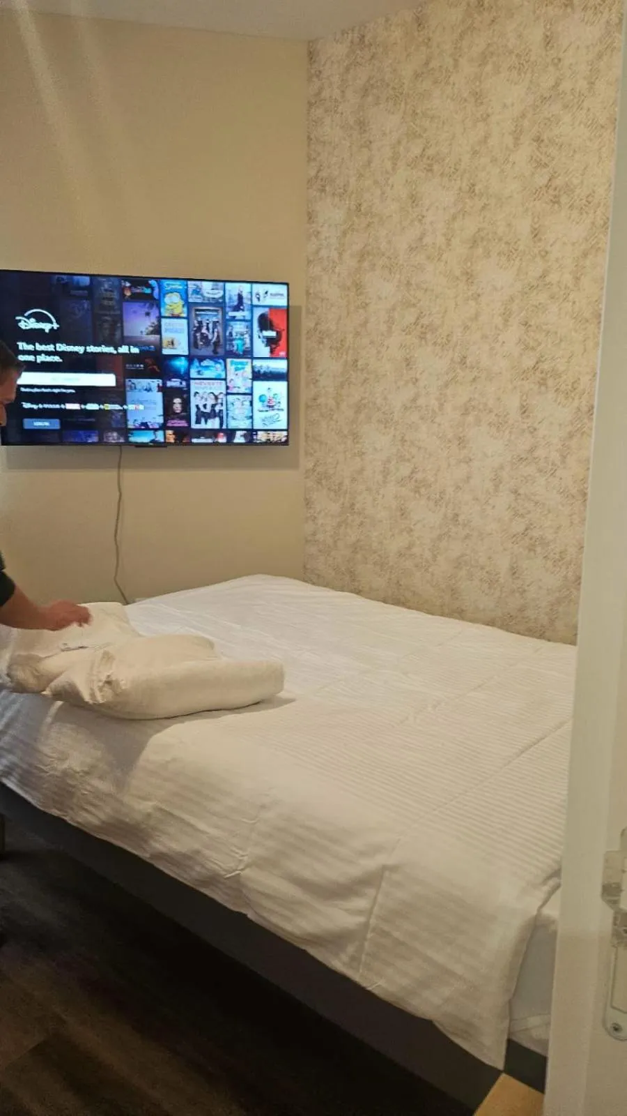 Bed in Little Bucharest downtown apartments Romana