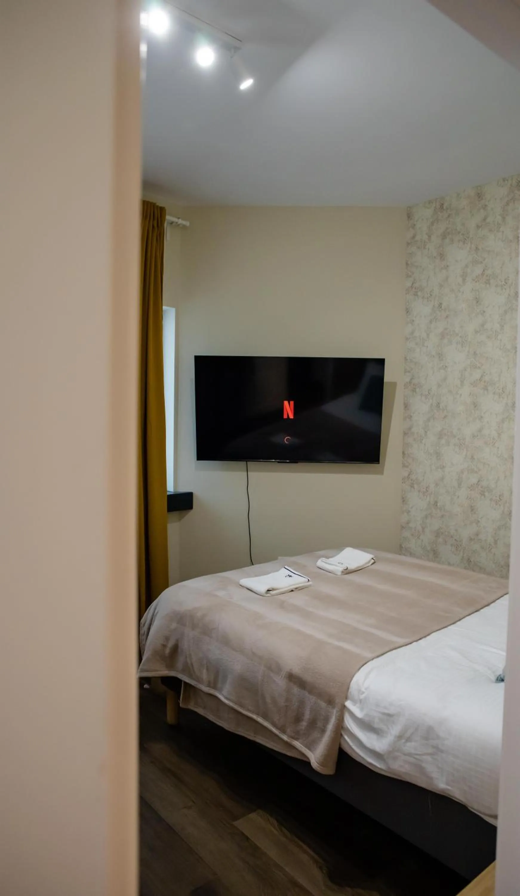 Bed in Little Bucharest downtown apartments Romana