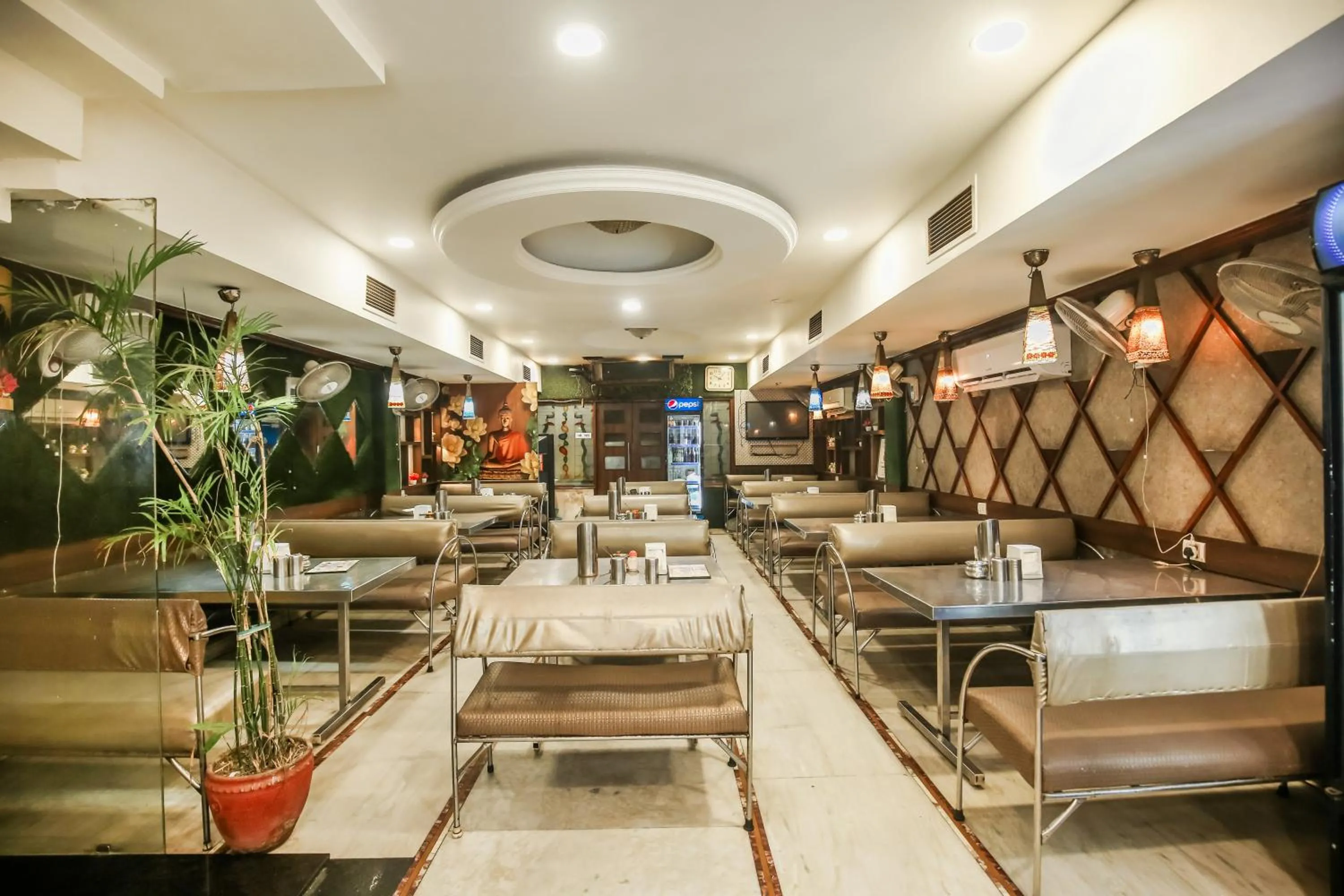 Restaurant/places to eat in Hotel Platinum Stay InHouse Sanjha Chulha Restaurant