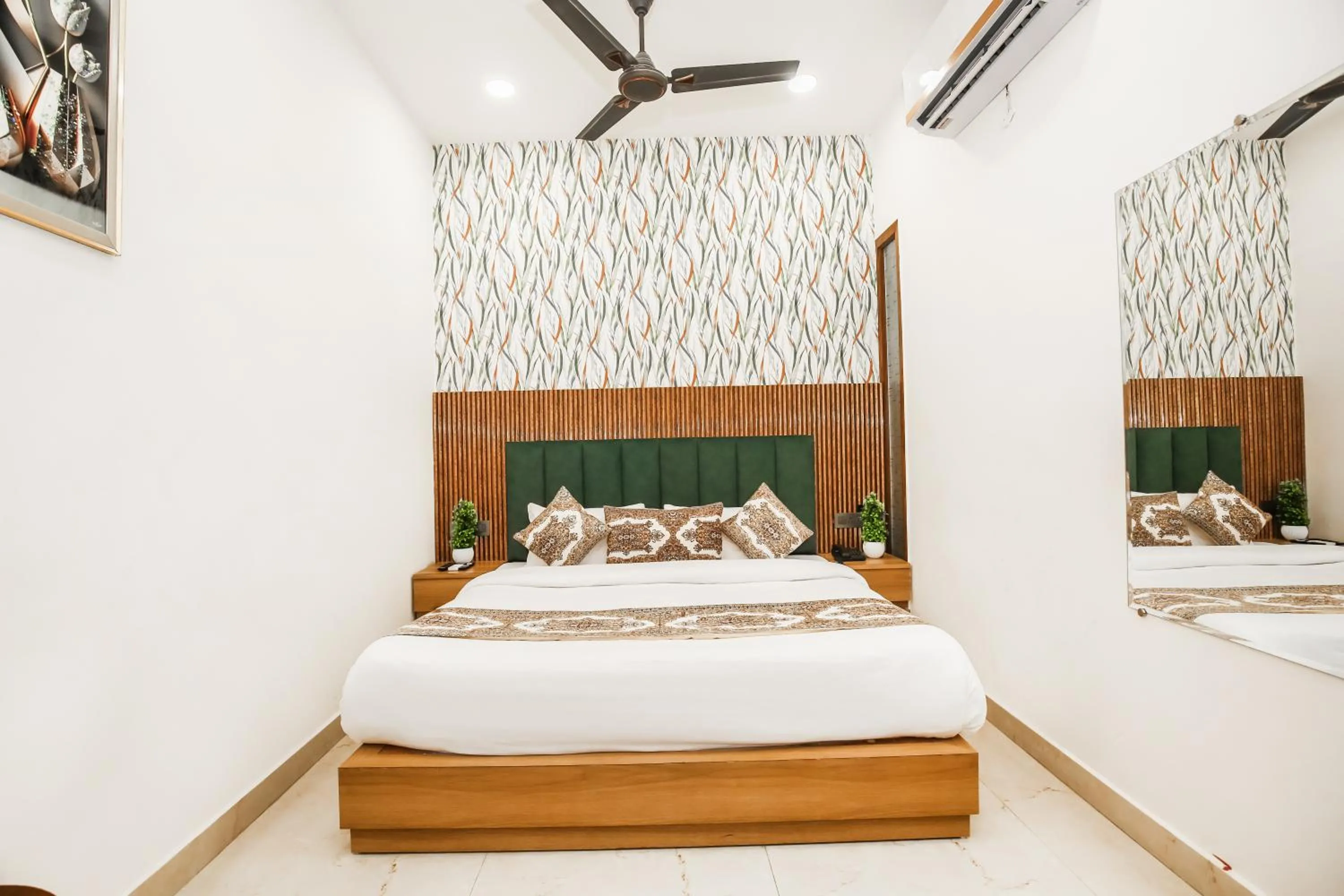 Photo of the whole room in Hotel Platinum Stay InHouse Sanjha Chulha Restaurant