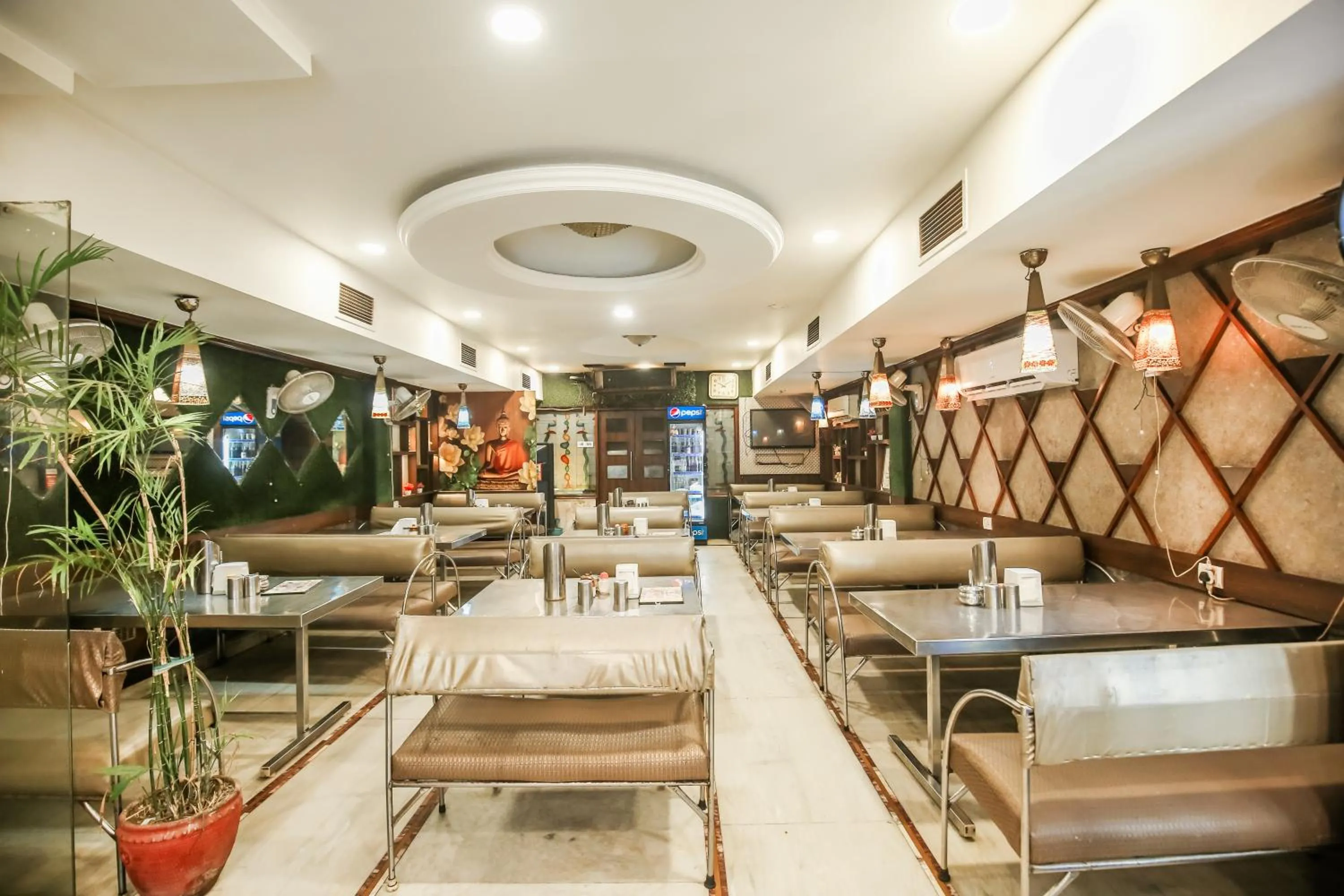Restaurant/places to eat in Hotel Platinum Stay InHouse Sanjha Chulha Restaurant