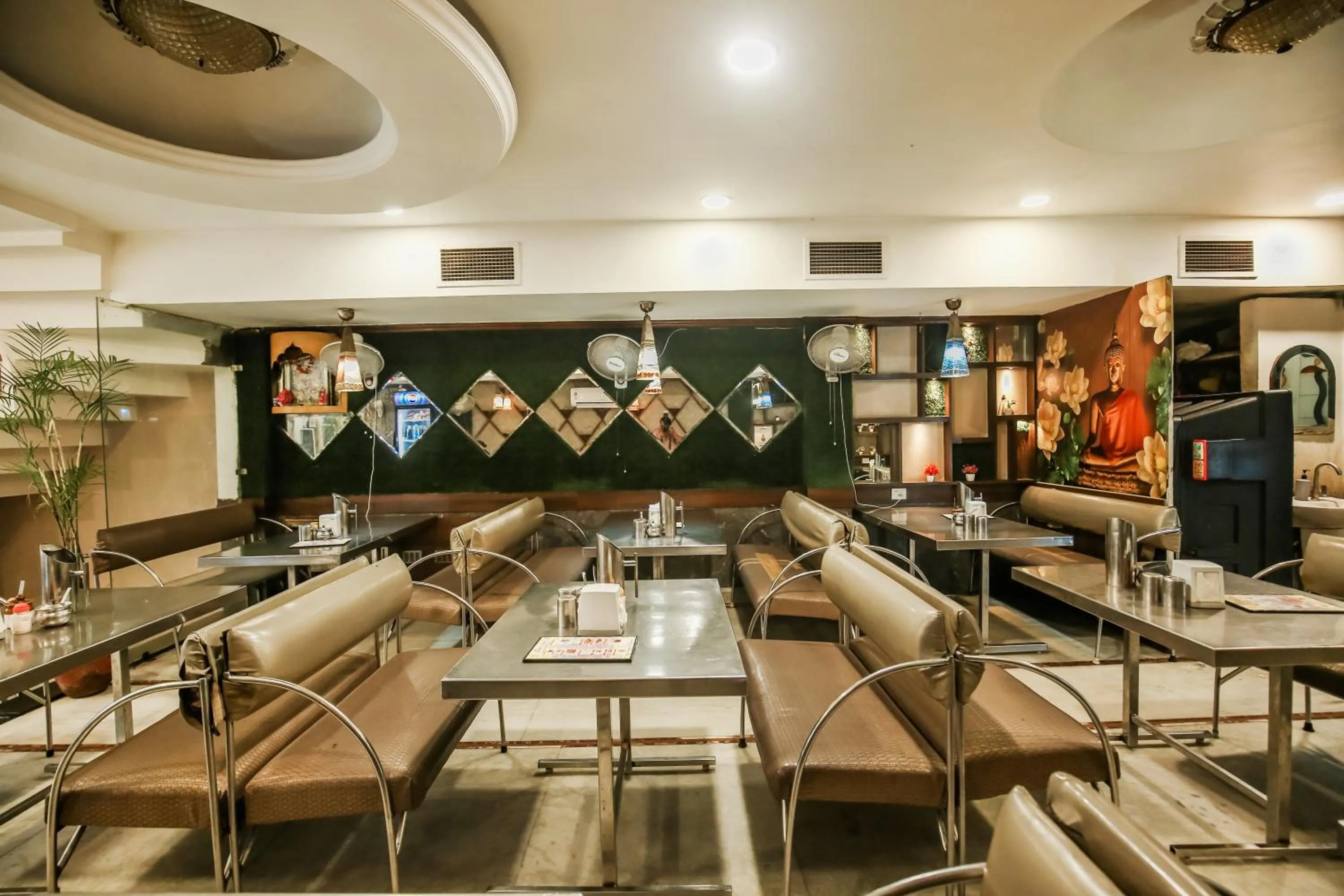 Restaurant/places to eat in Hotel Platinum Stay InHouse Sanjha Chulha Restaurant
