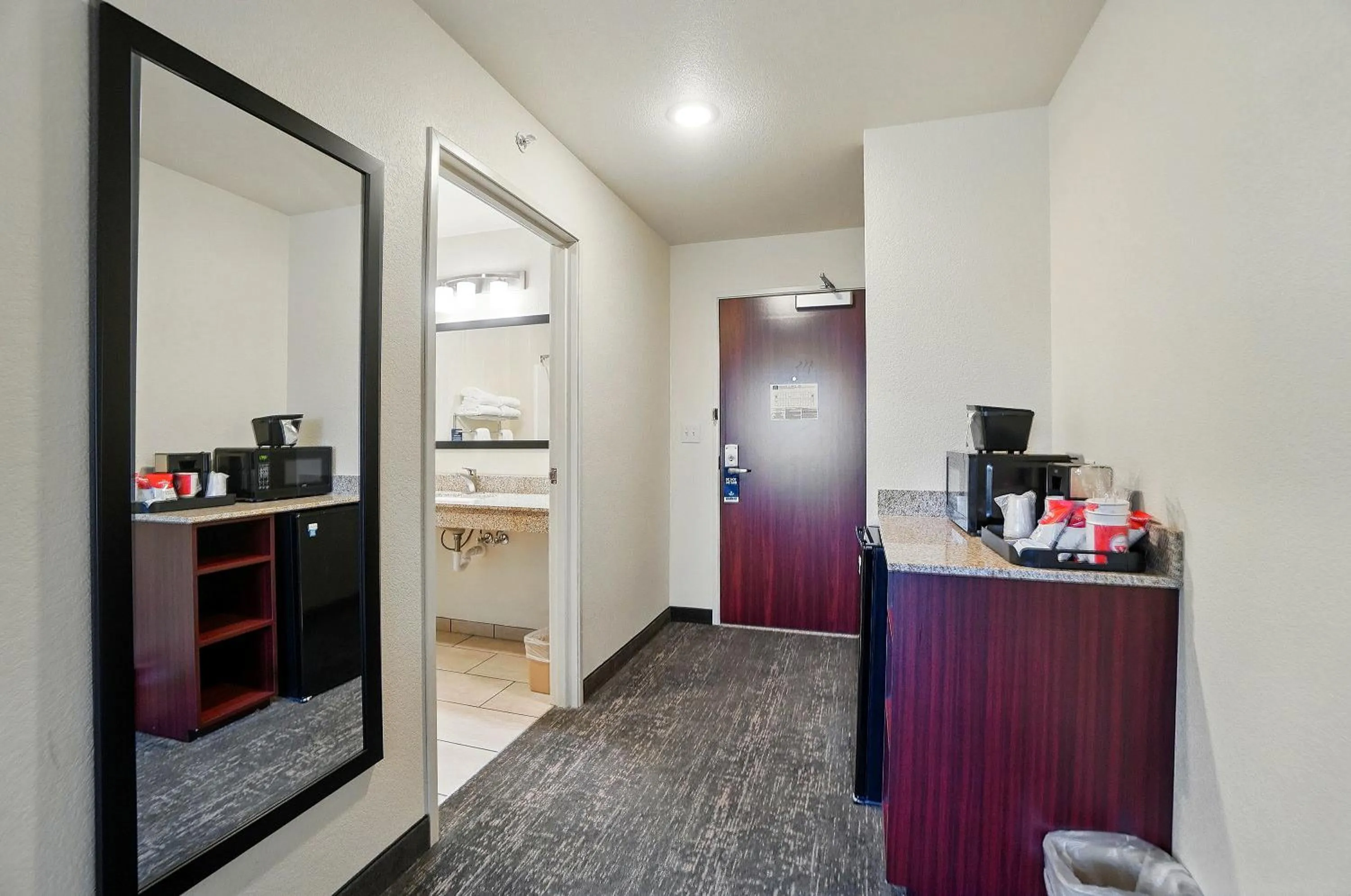 Bedroom in Cobblestone Hotel & Suites - Eaton