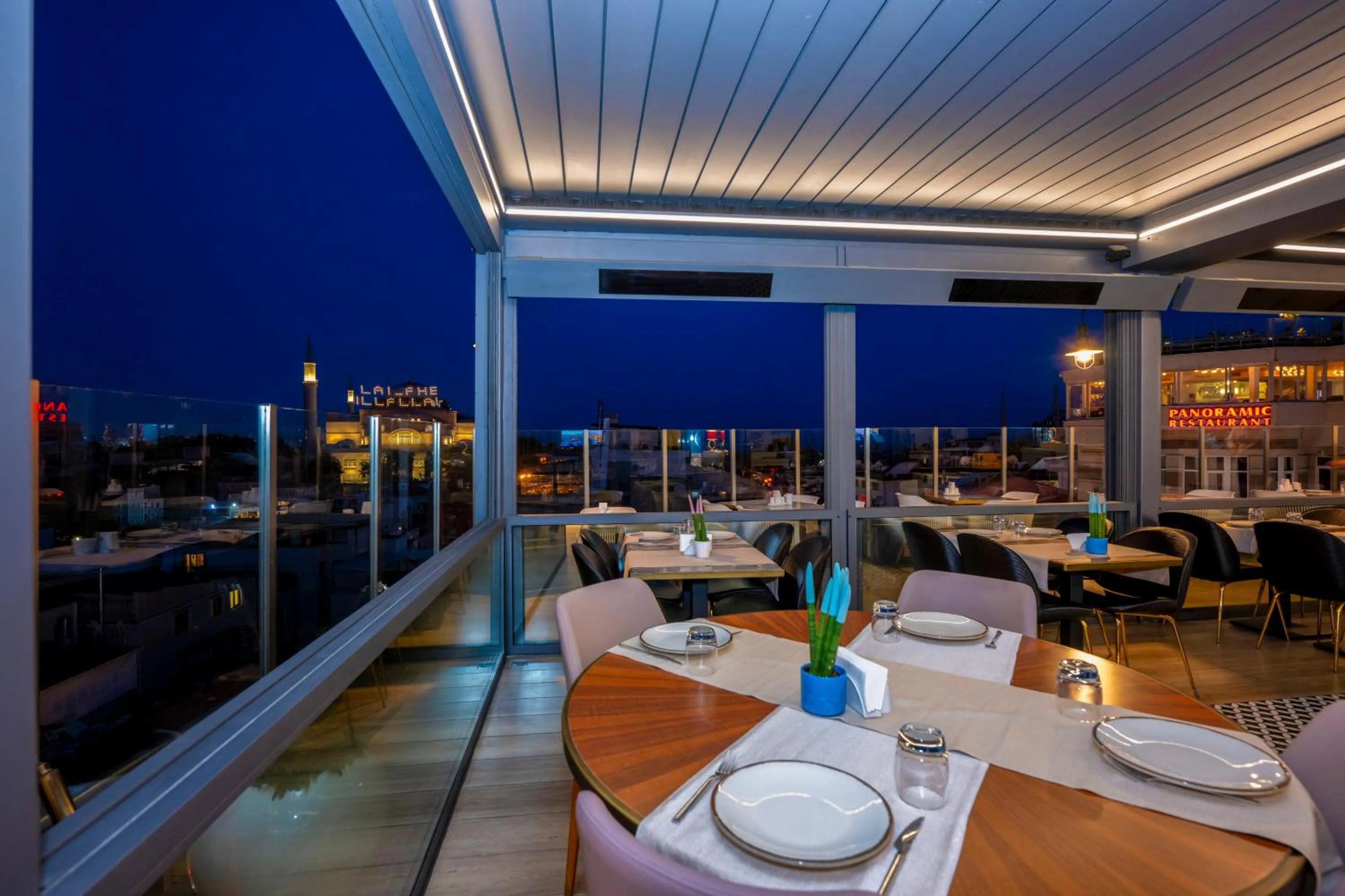 Restaurant/places to eat in Arden City Hotel-Special Category