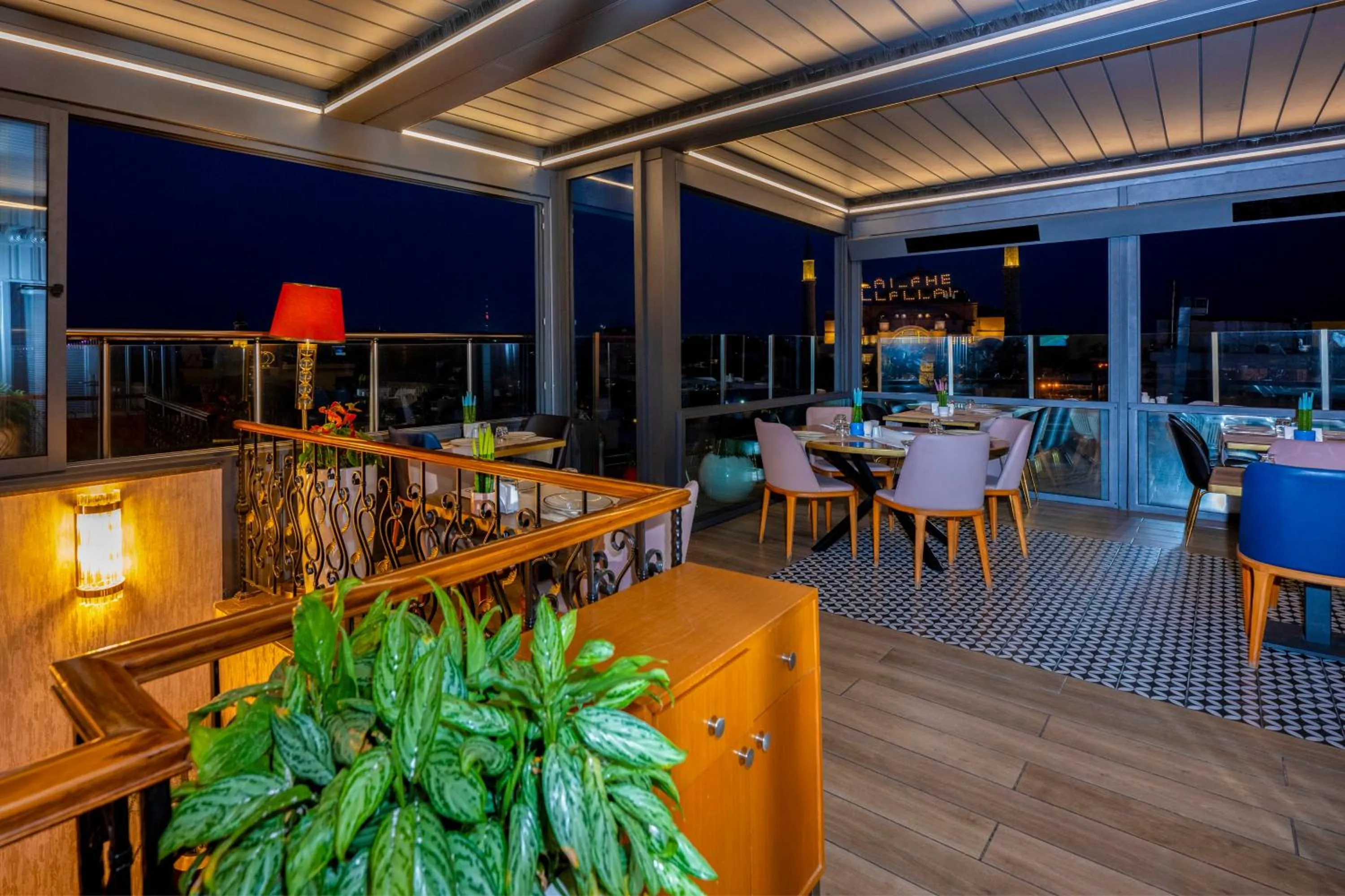 Restaurant/places to eat in Arden City Hotel-Special Category