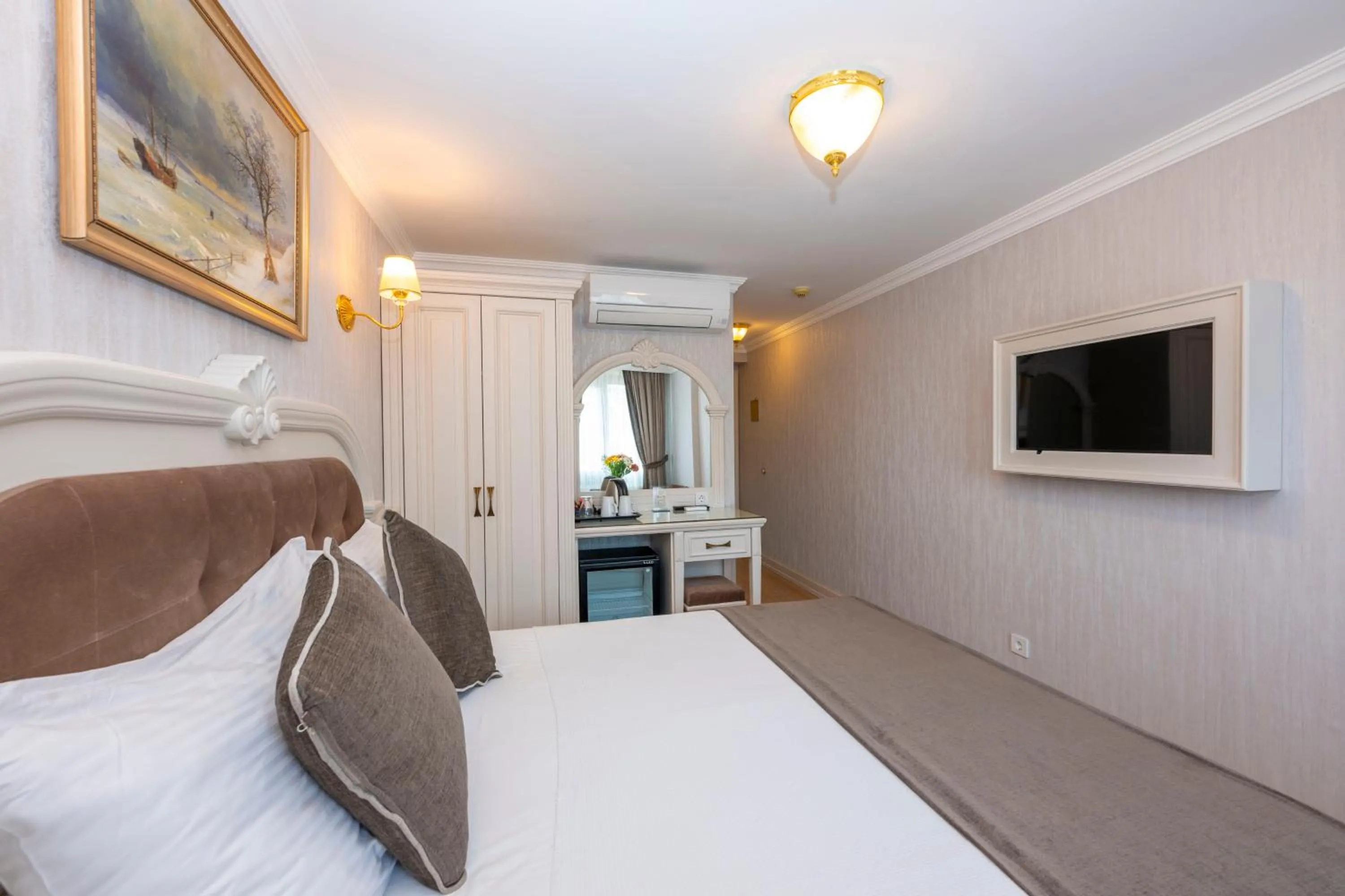 Bed in Arden City Hotel-Special Category