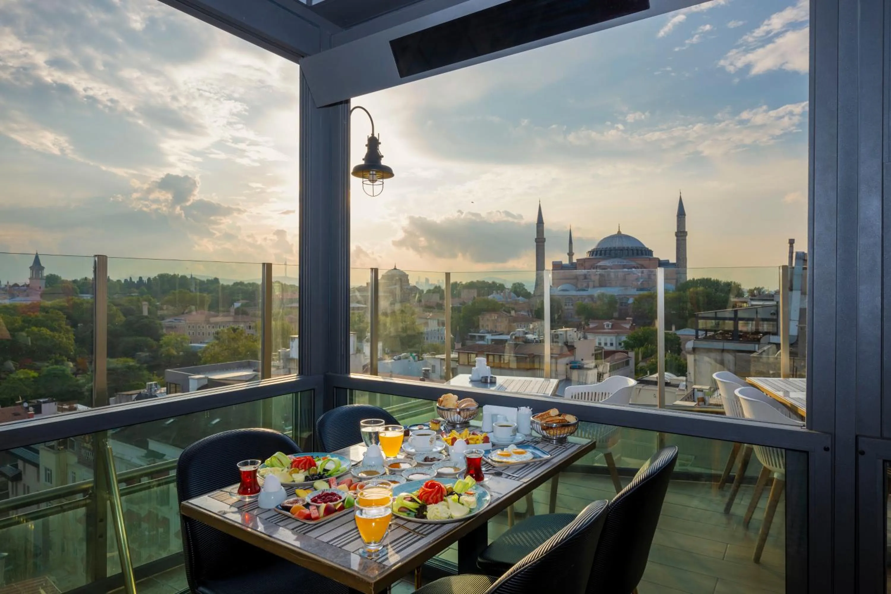 Breakfast in Arden City Hotel-Special Category