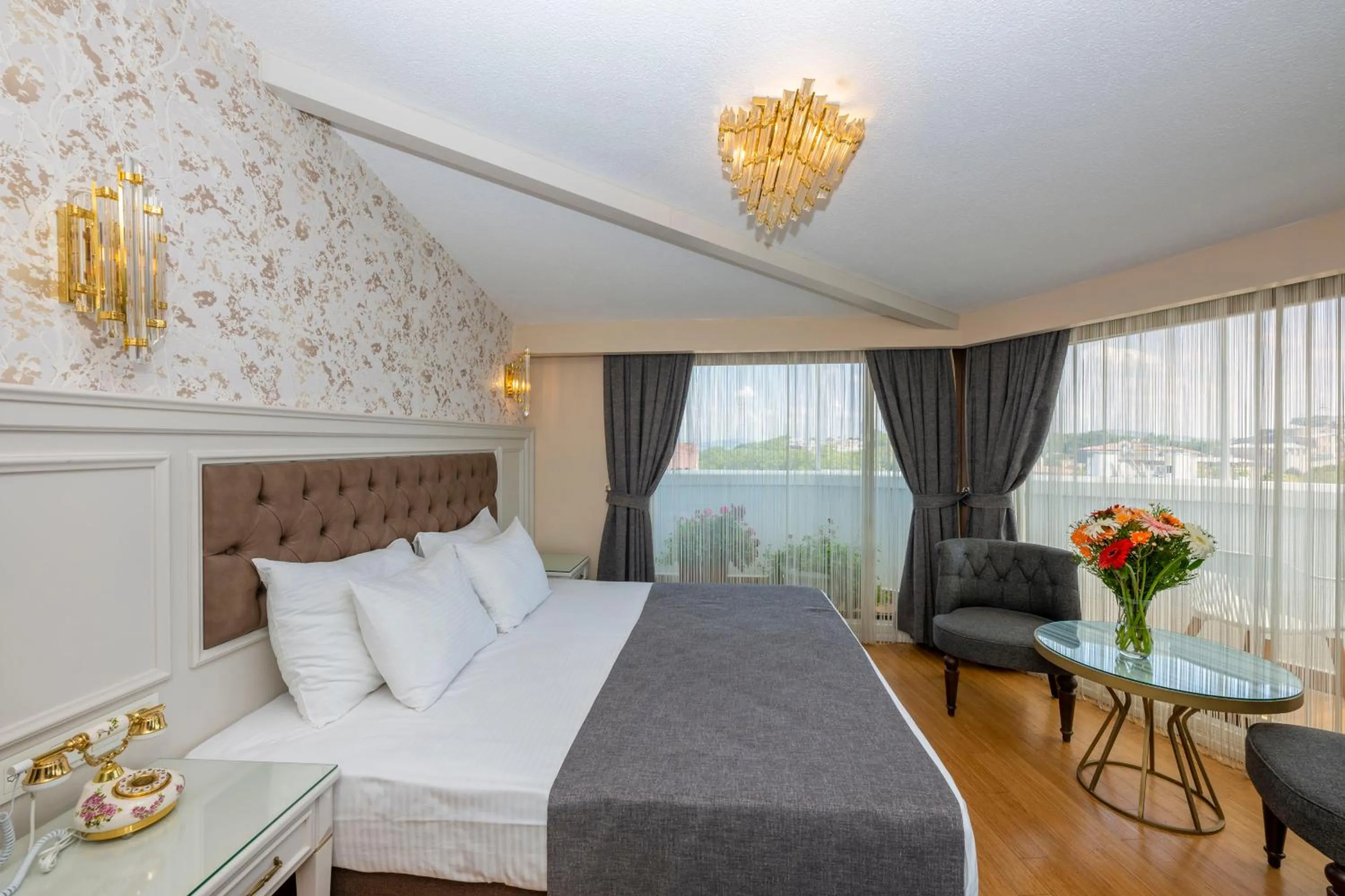 Photo of the whole room, Bed in Arden City Hotel-Special Category