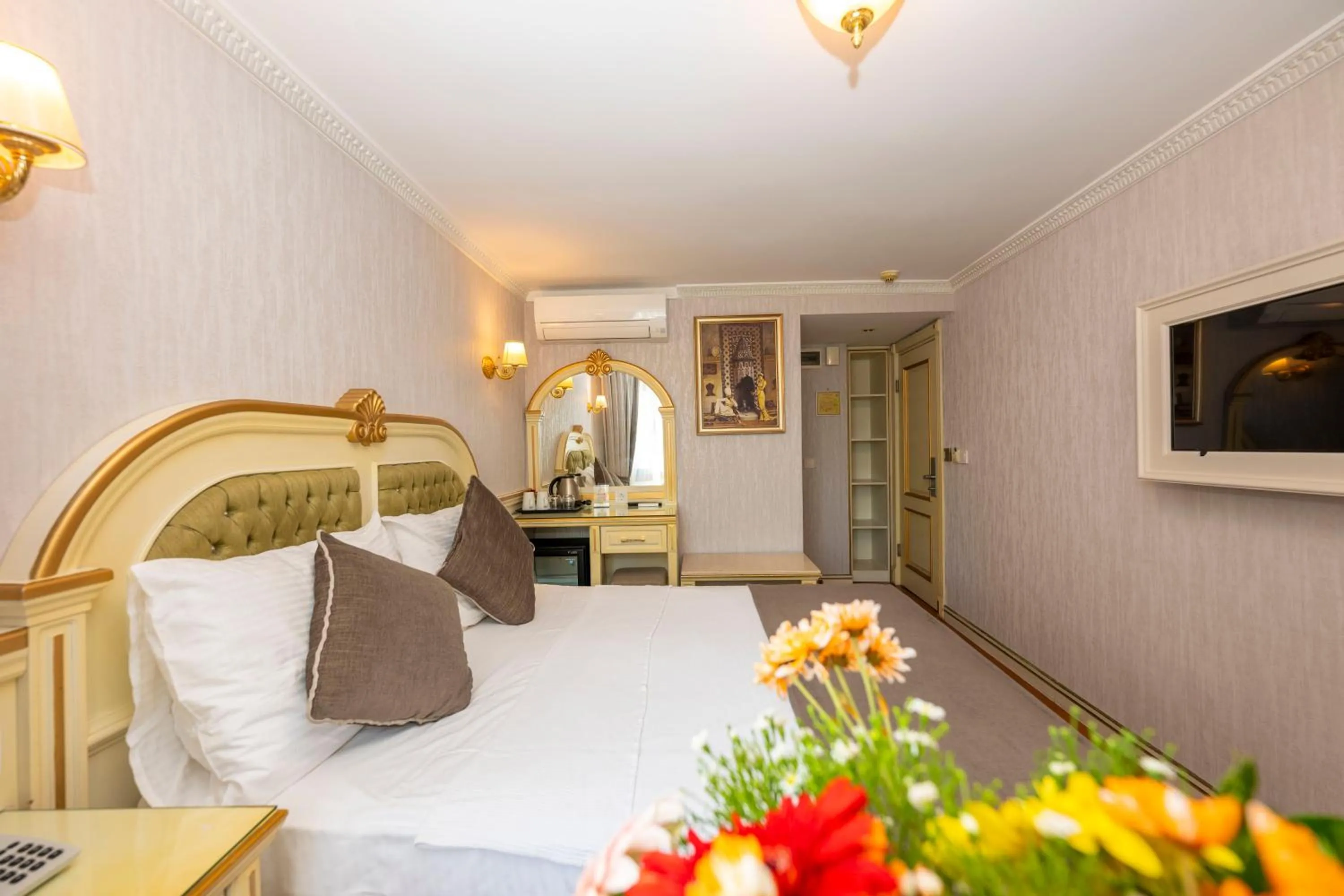 Bedroom, Bed in Arden City Hotel-Special Category