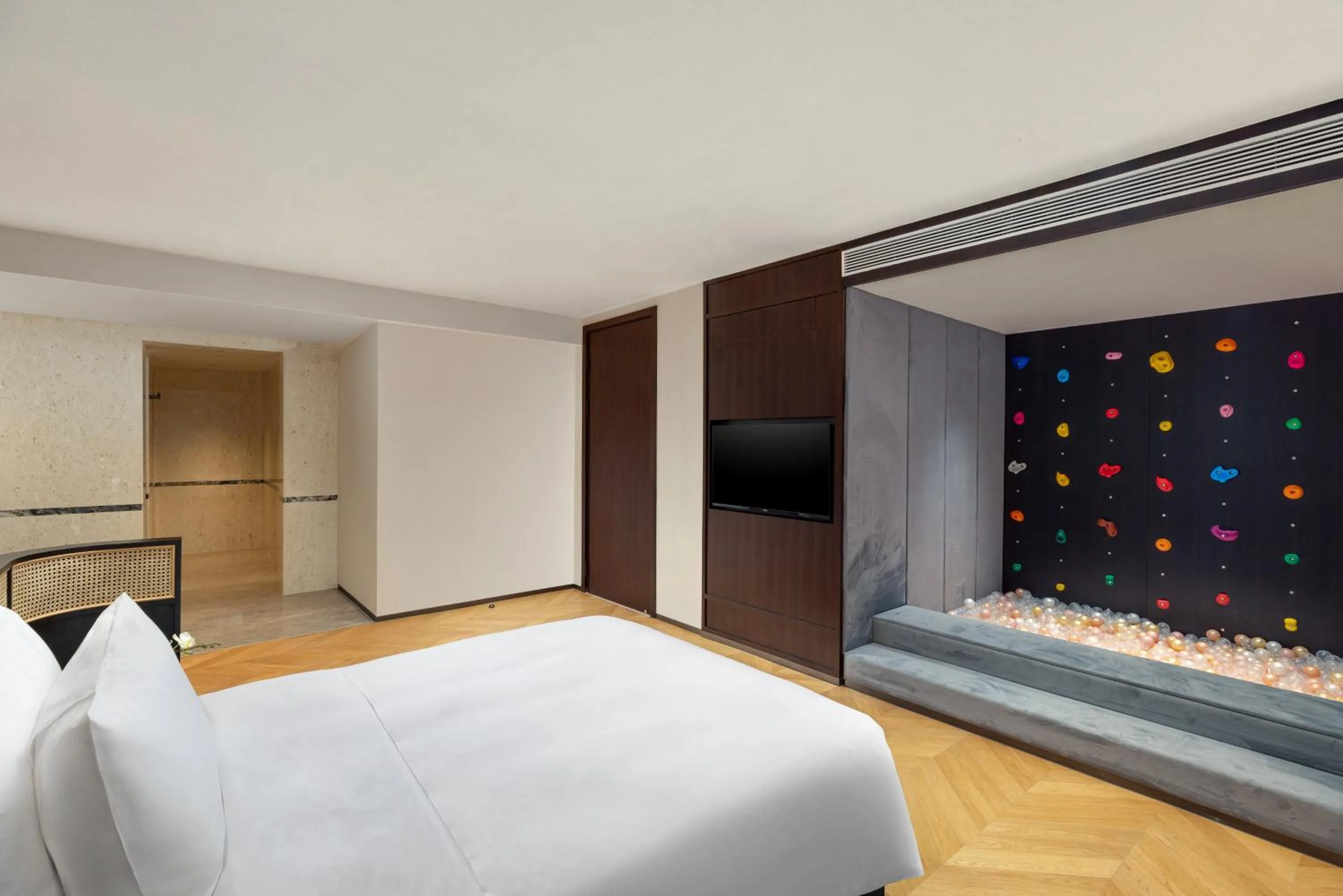 Bed in voco Guilin Yangshuo