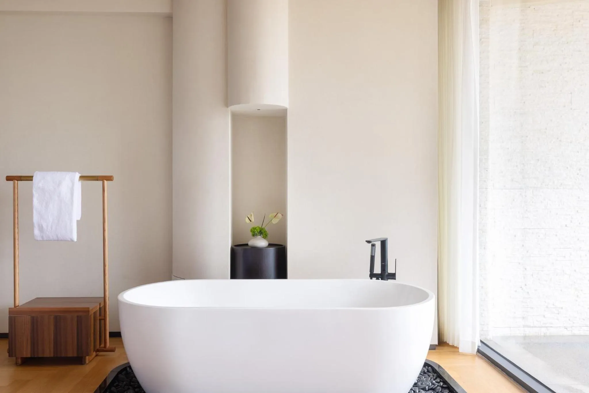 Photo of the whole room in voco Guilin Yangshuo