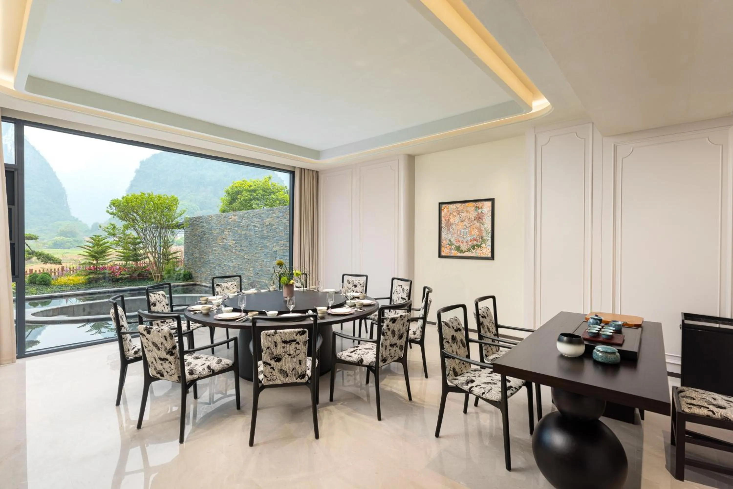 Restaurant/places to eat in voco Guilin Yangshuo