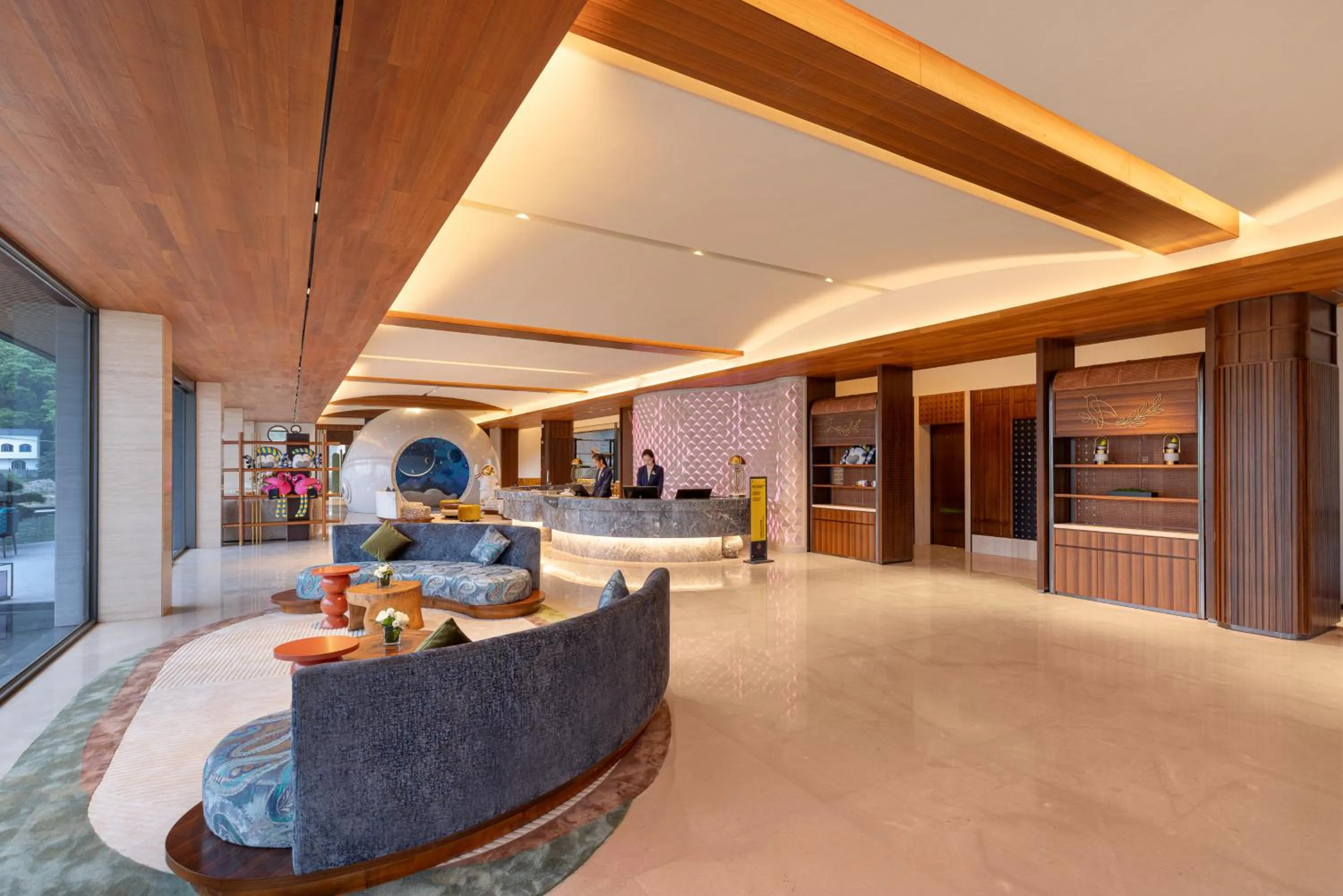 Lobby or reception in voco Guilin Yangshuo