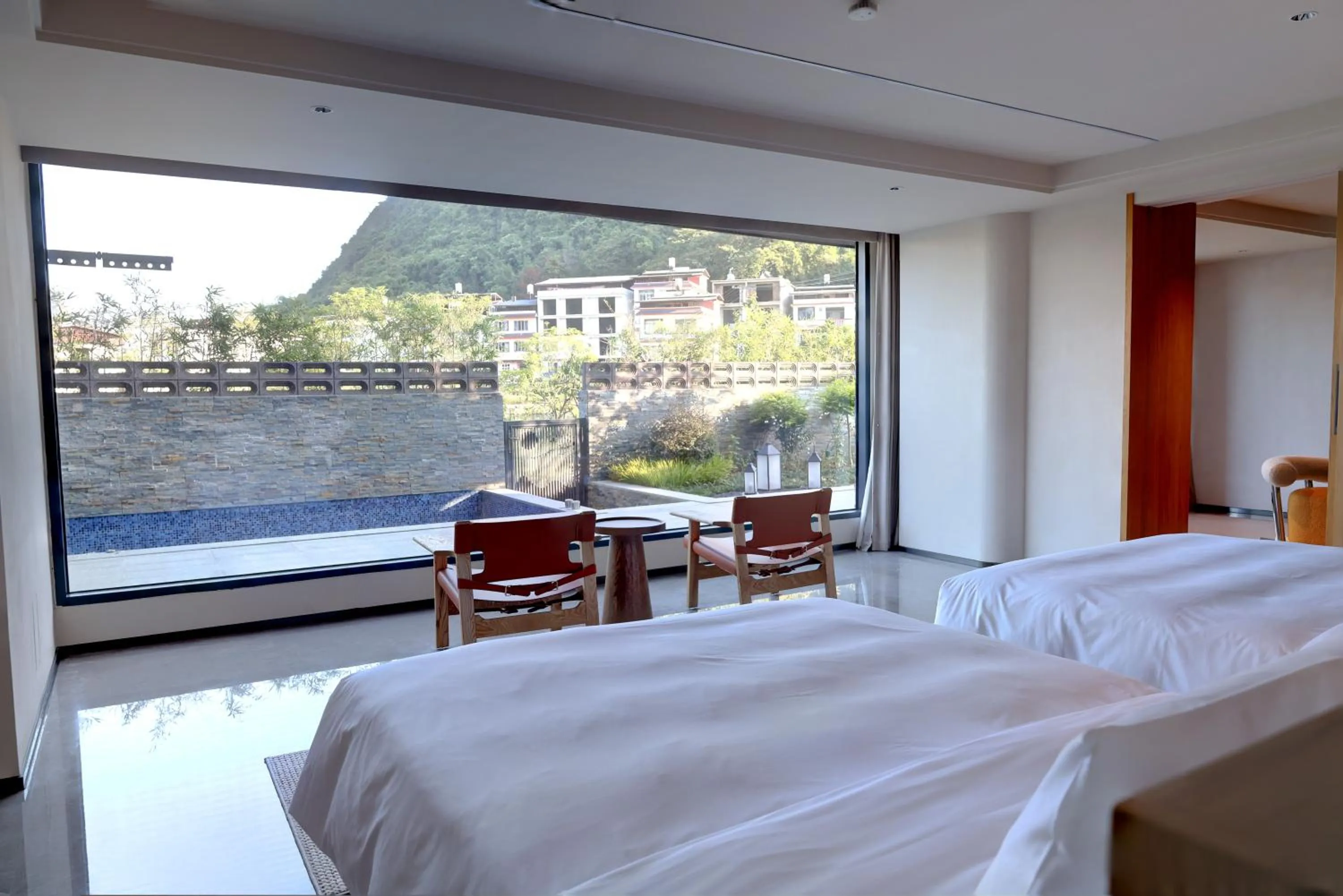 Bedroom, Bed in voco Guilin Yangshuo