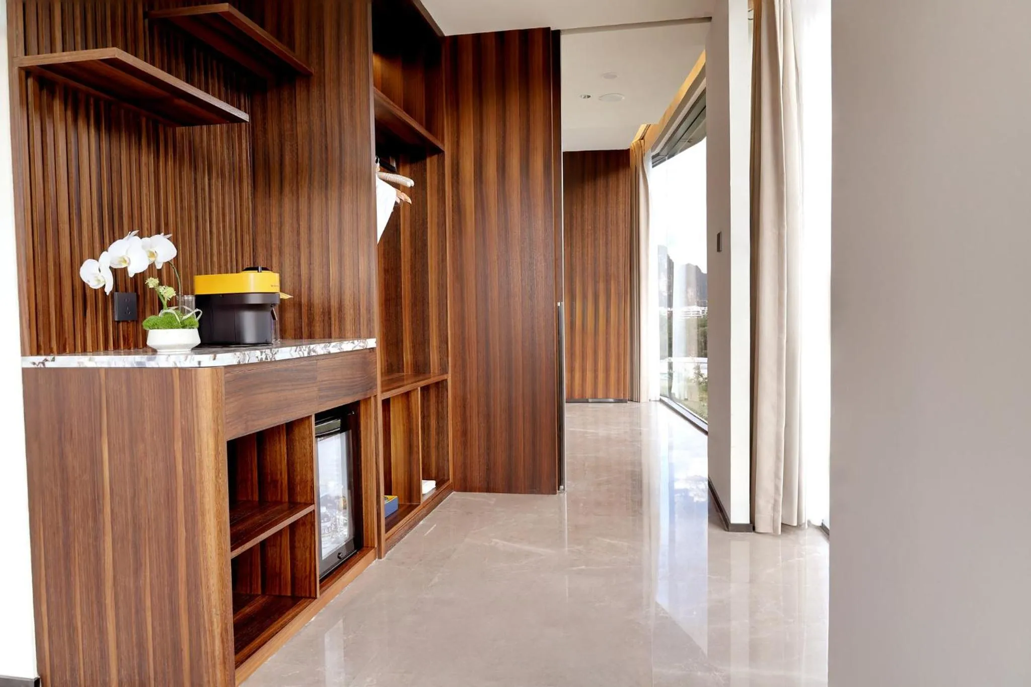 Photo of the whole room in voco Guilin Yangshuo