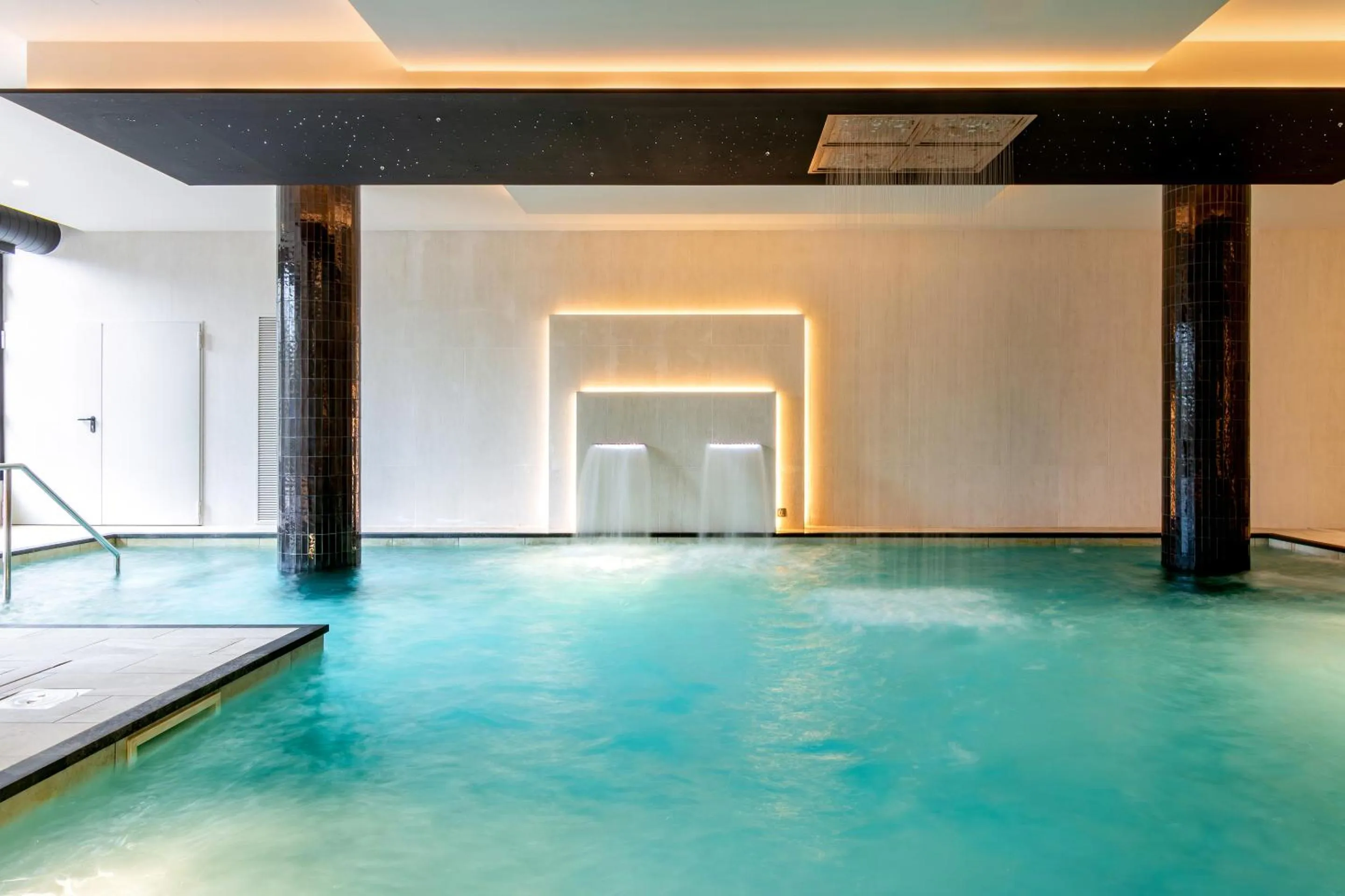 Swimming pool in Golden Taurus Aquapark Resort