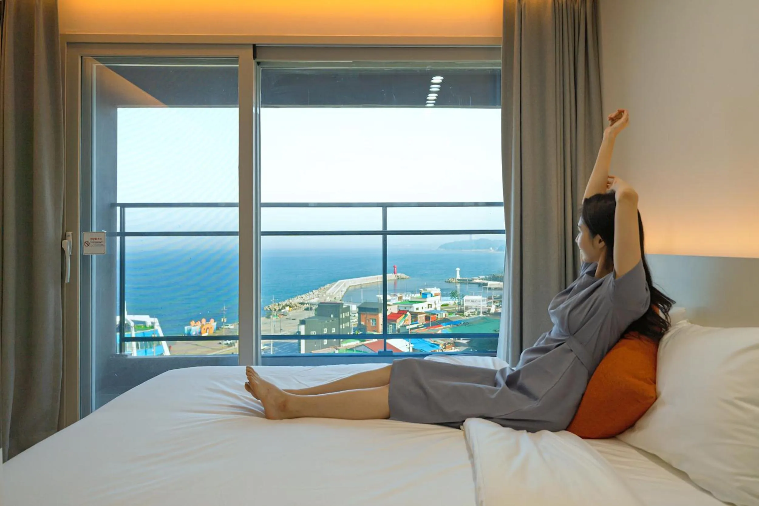 Bed in DIAMER Hotel Sokcho by AankStay