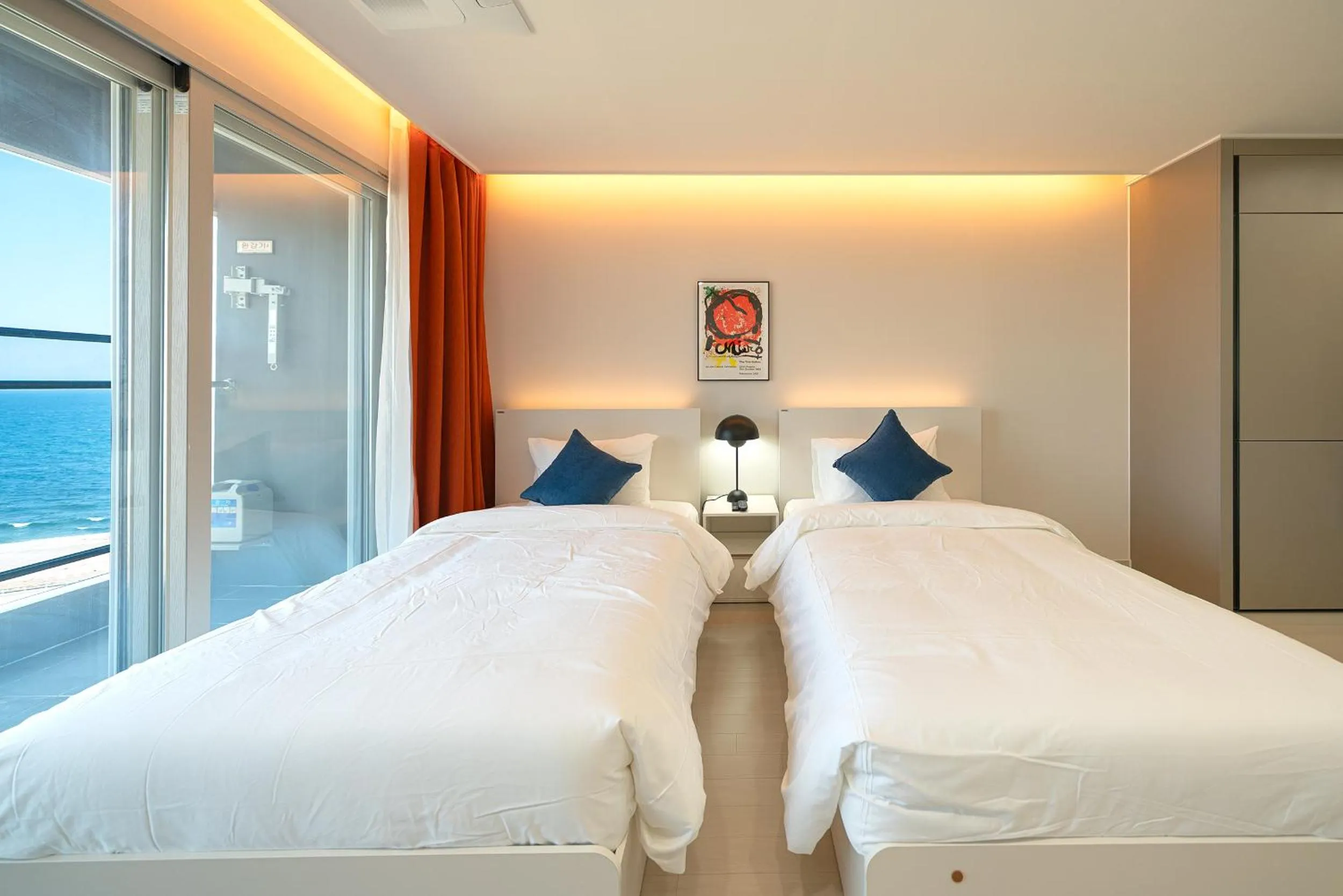 Bed in DIAMER Hotel Sokcho by AankStay