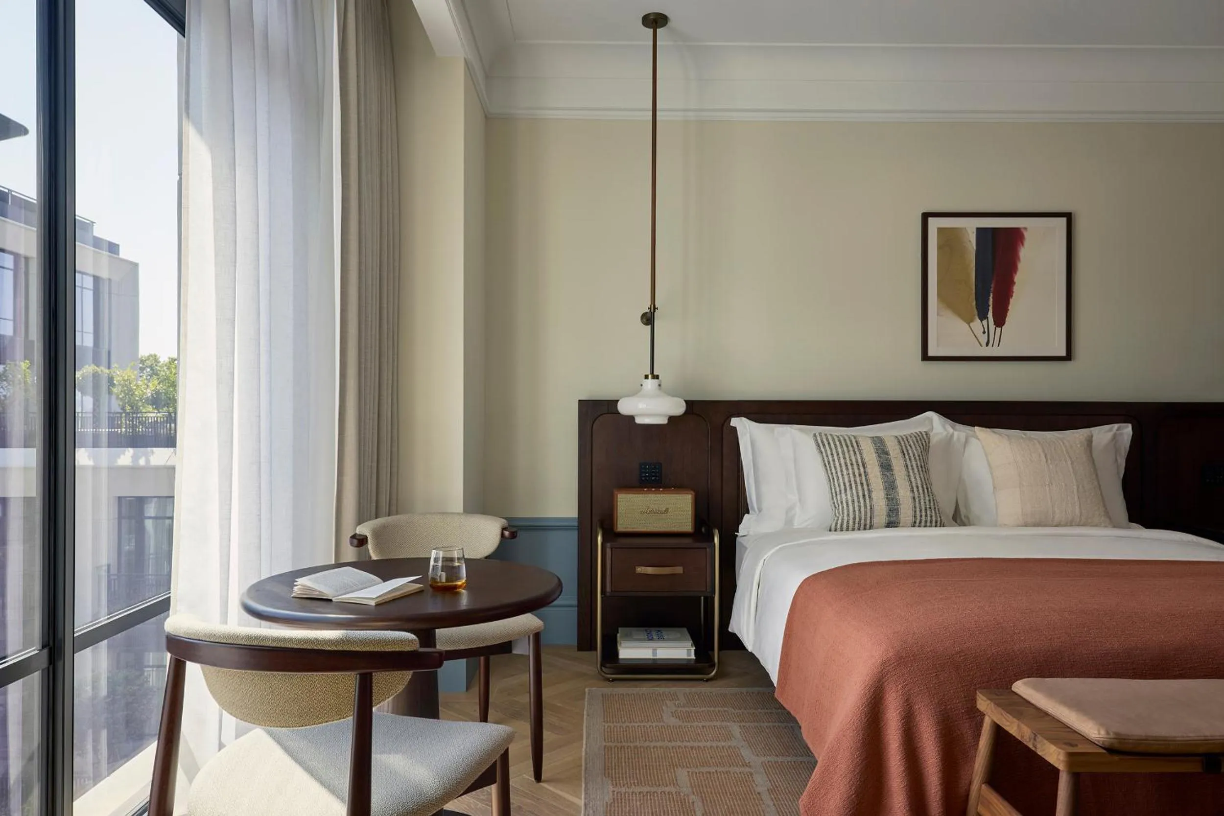 Bedroom, Bed in Six Senses London