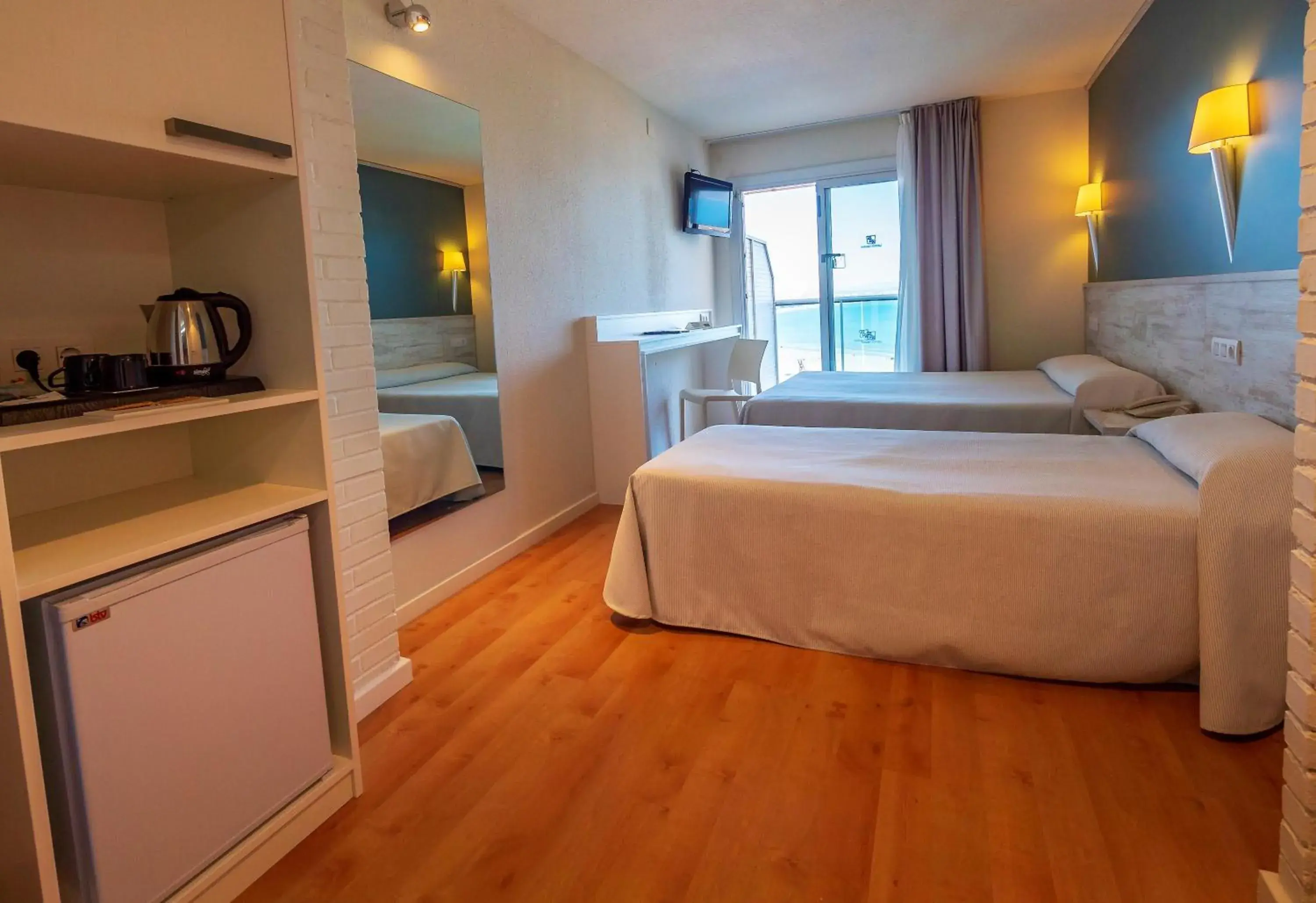 Triple Room in Golden Donaire Beach Triple Room in Golden Donaire Beach