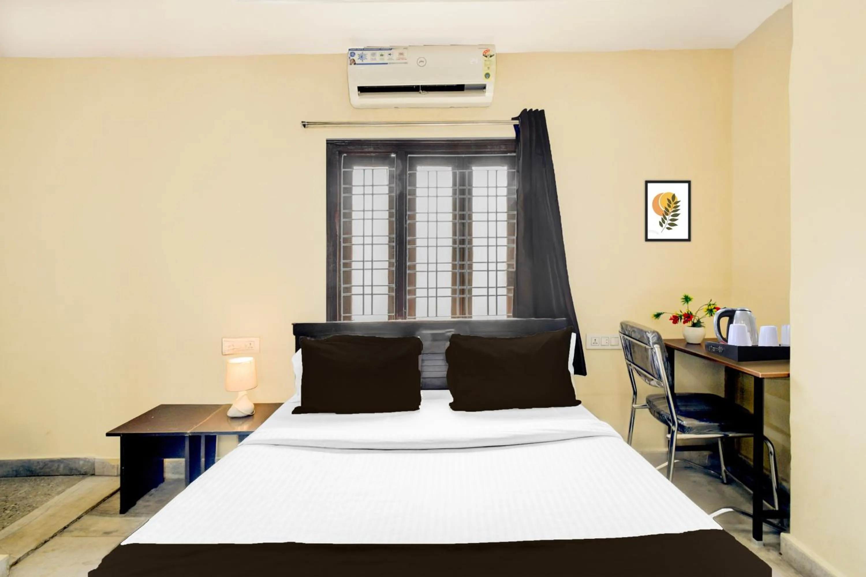 Bedroom, Bed in Super Collection O Kothapet Near Omini Hospital