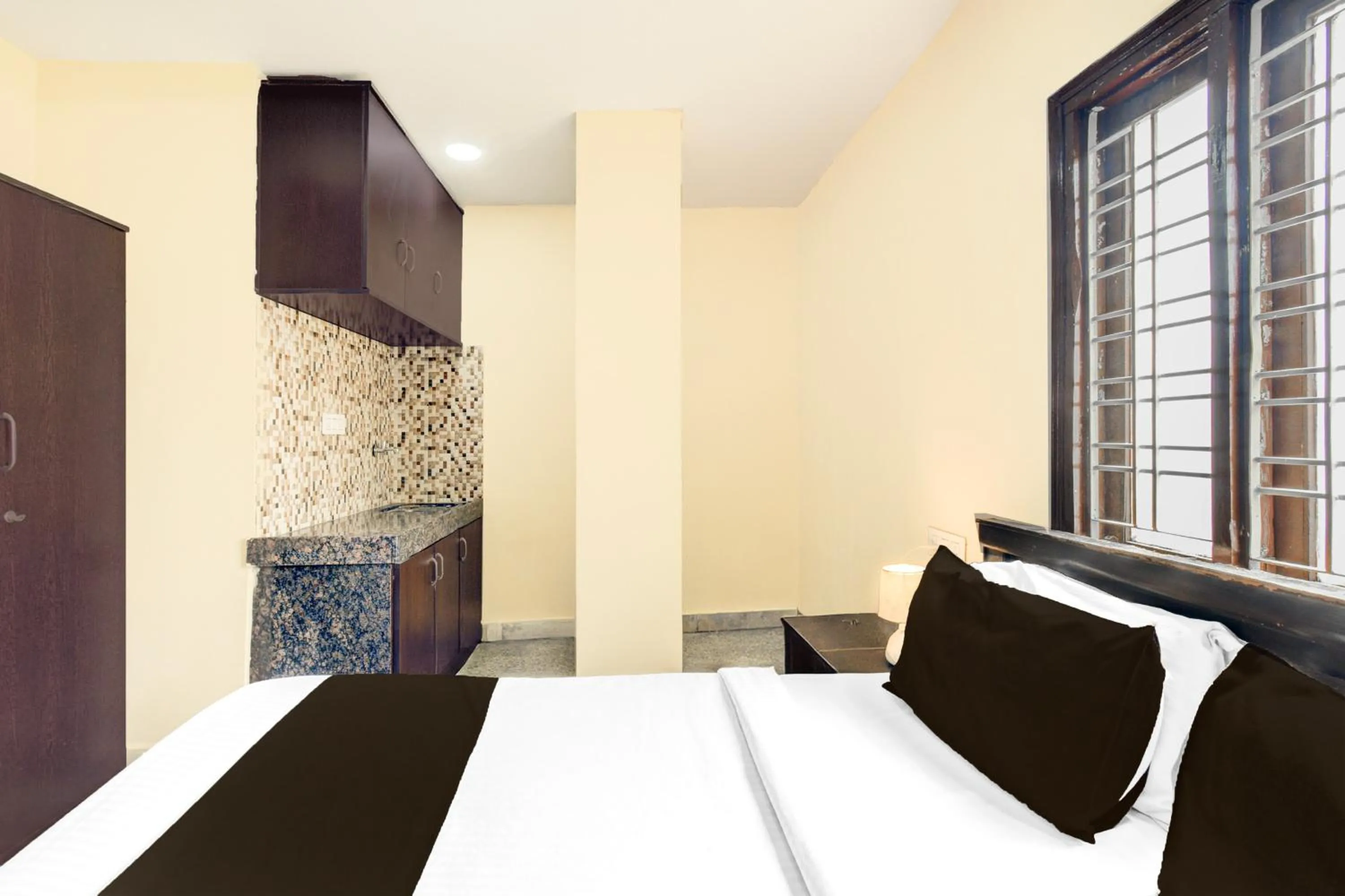 Bedroom, Bed in Super Collection O Kothapet Near Omini Hospital
