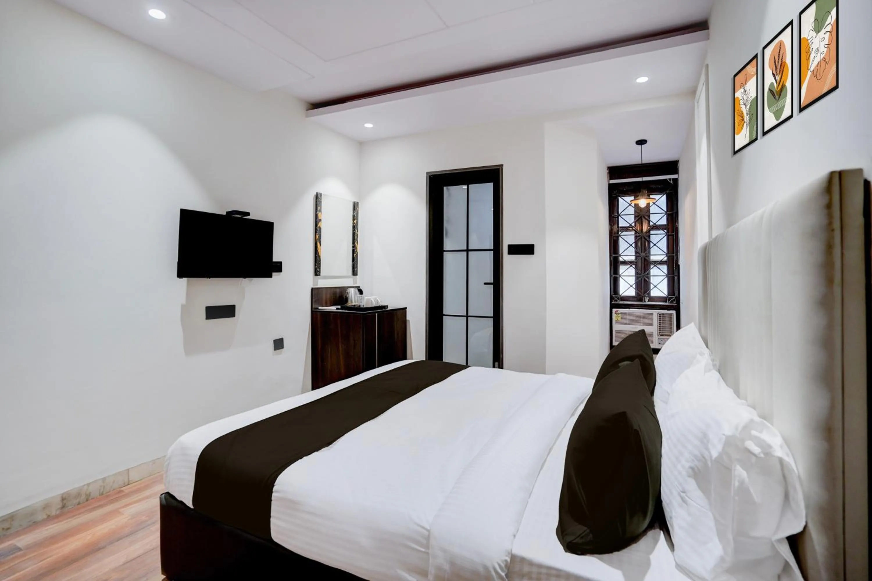 Classic Triple Room - single occupancy in Super Townhouse Karol Bagh Formerly Hotel Unistar