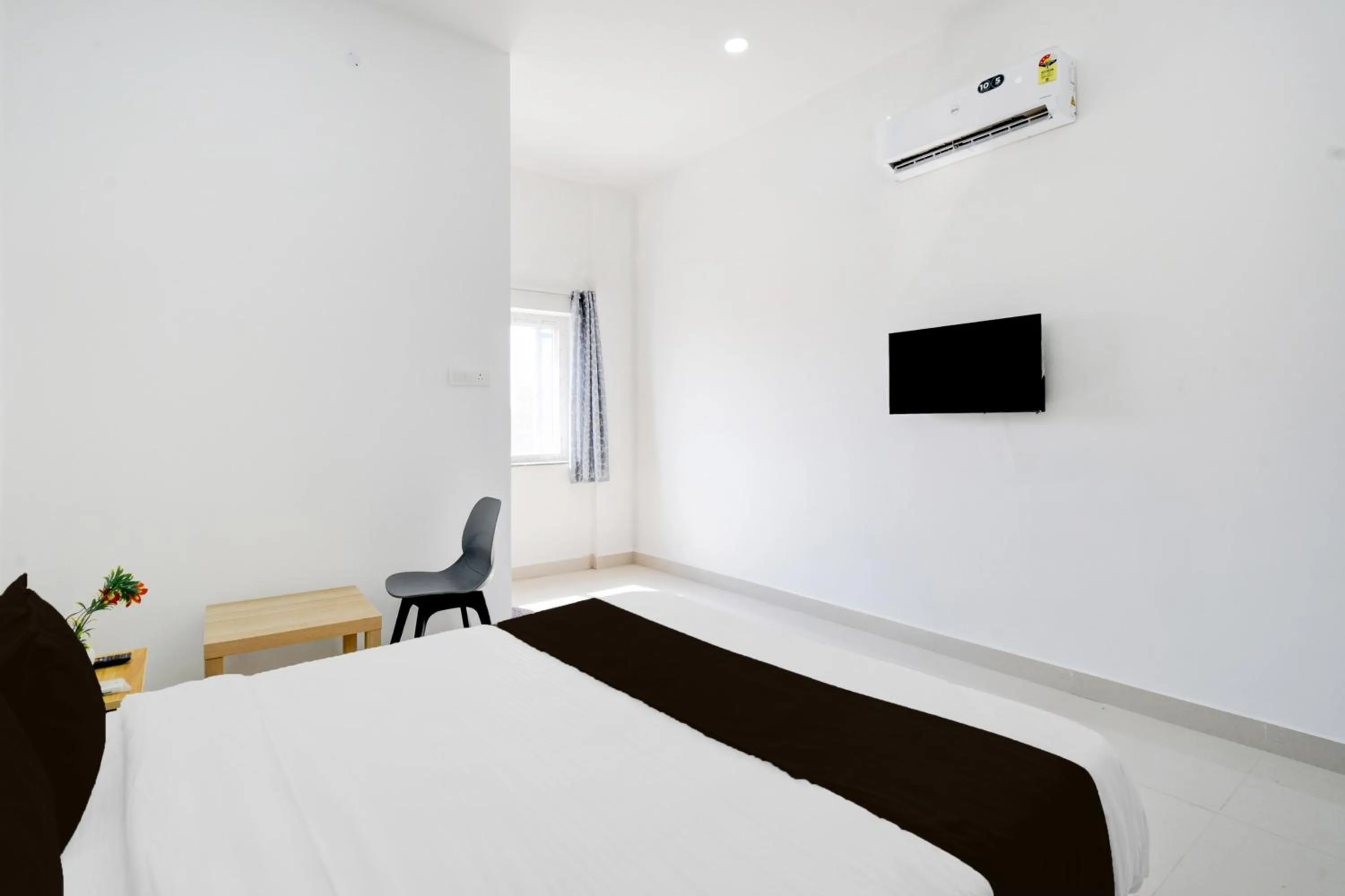 Bedroom, Bed in Hotel O Nayati Grand