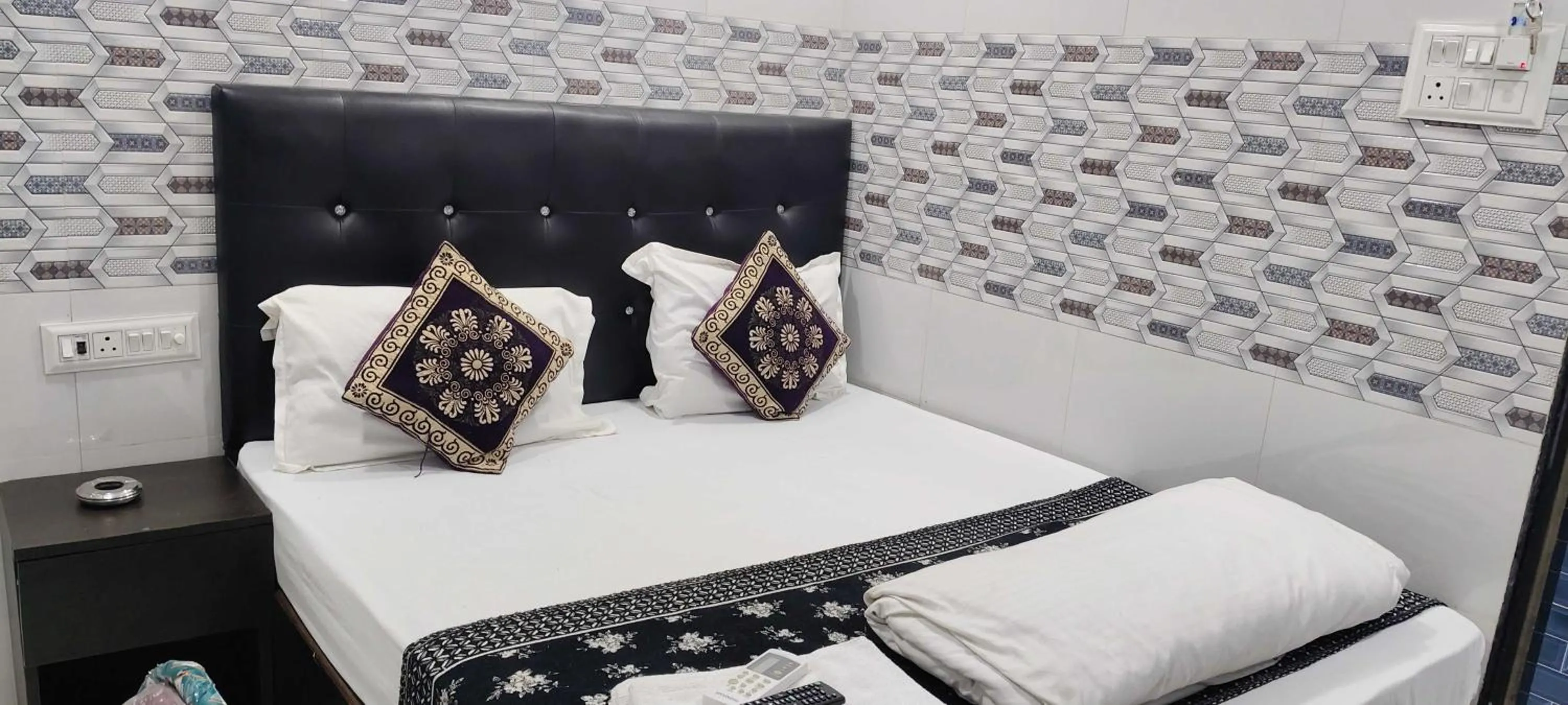 Bedroom, Bed in Hotel O Sai Residency