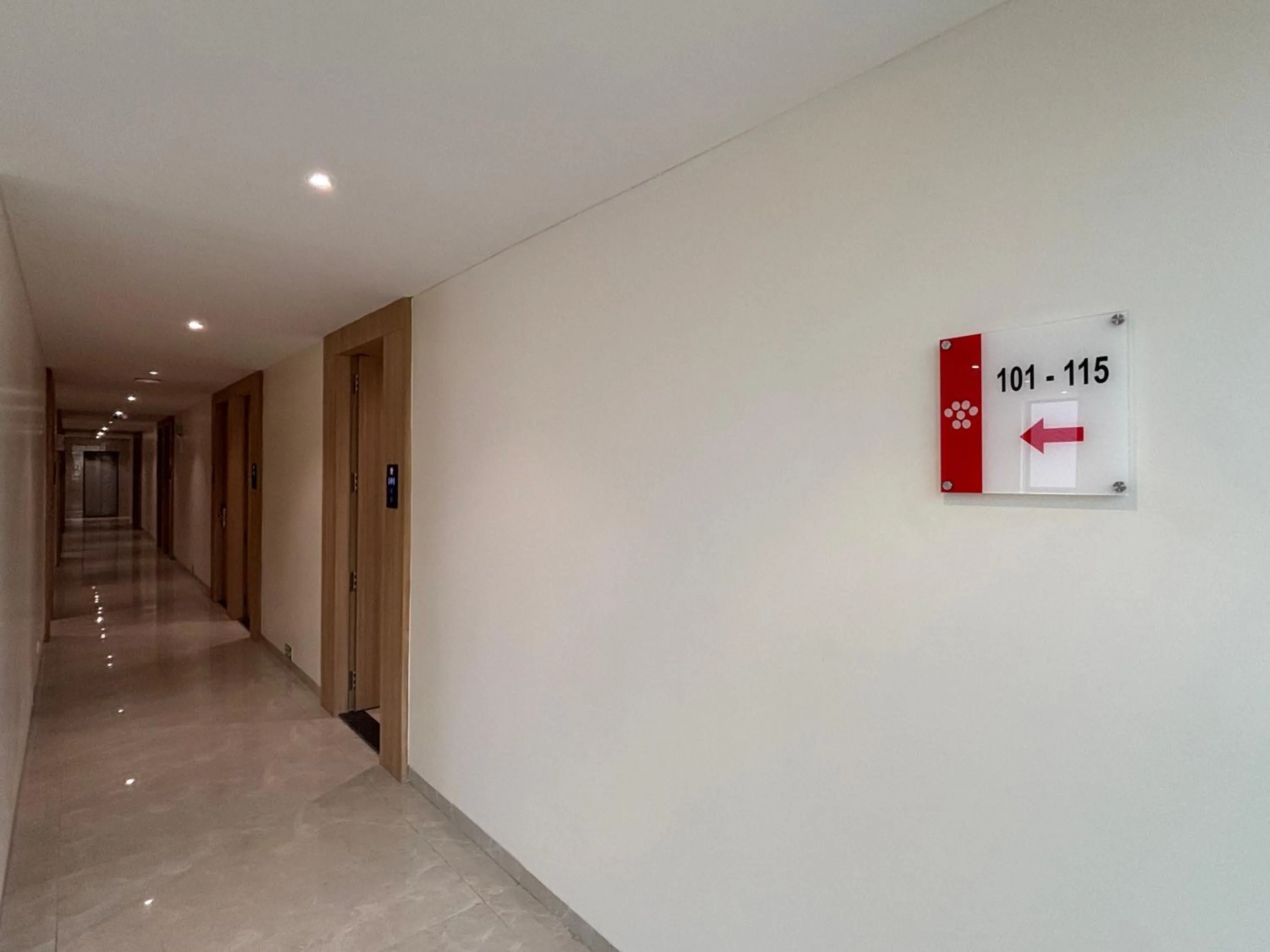 Text overlay in Mastiff Hotel Hinjawadi Pune