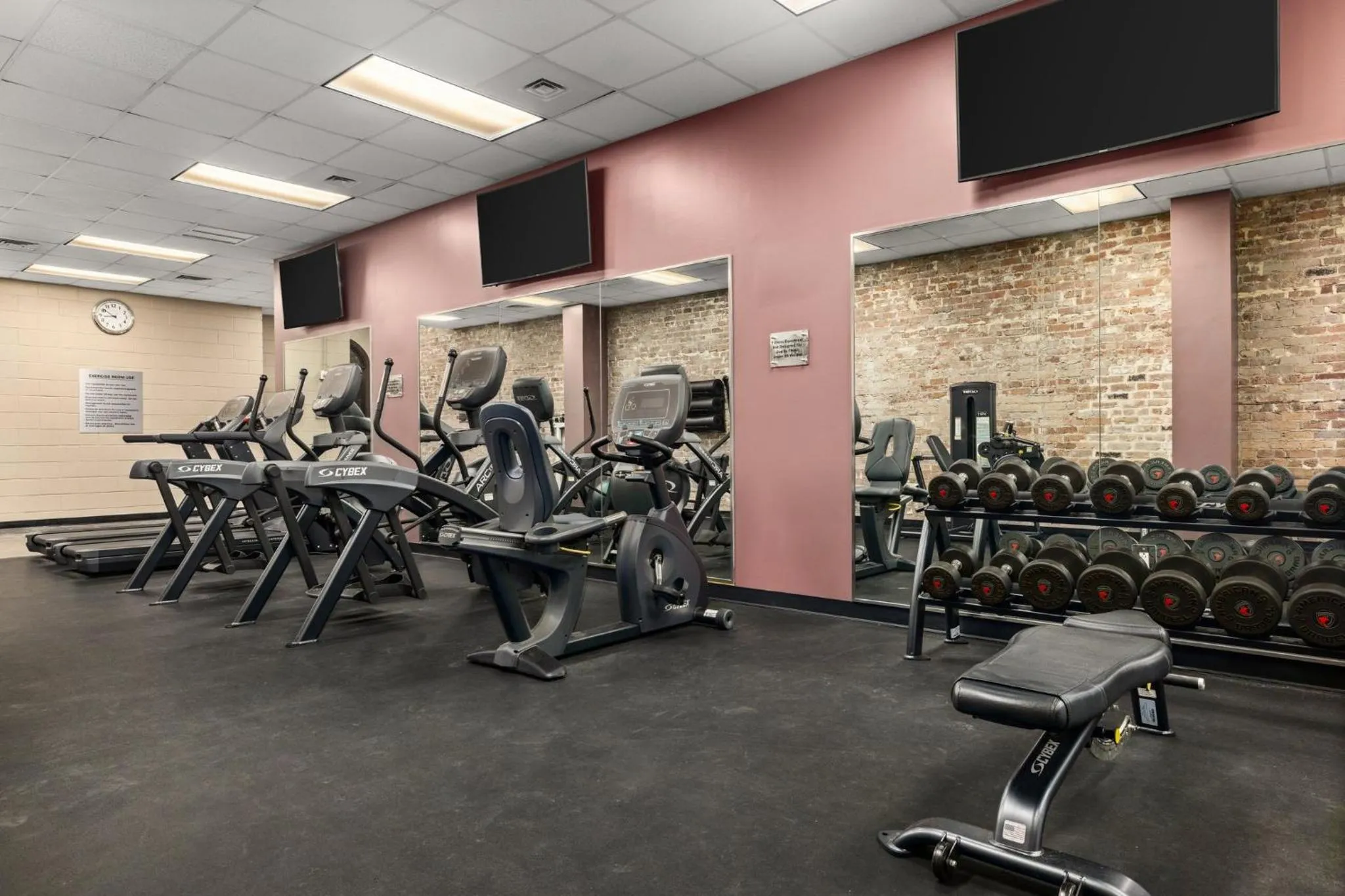 Fitness centre/facilities in Club Wyndham La Belle Maison