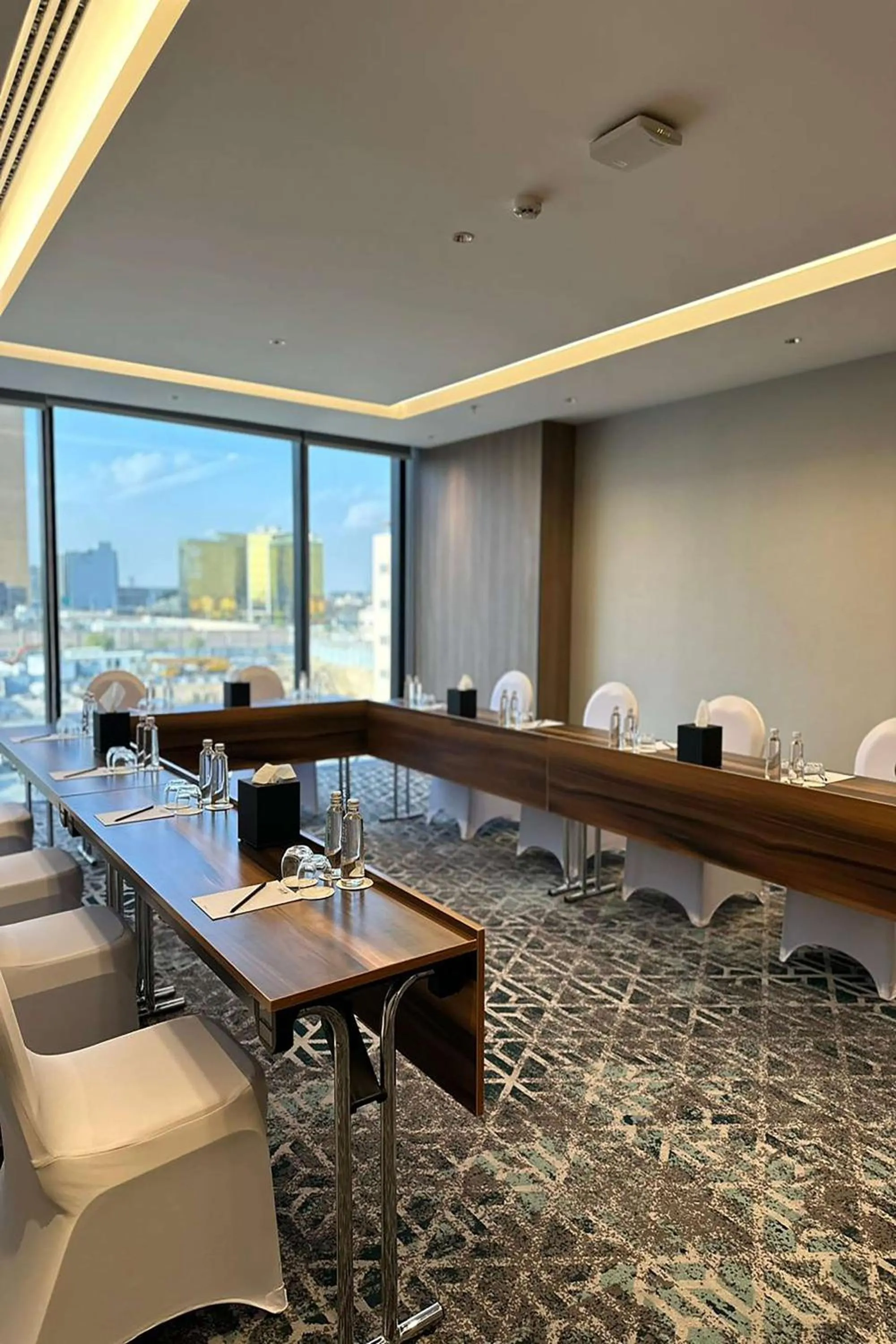 Meeting/conference room in Radisson Blu Hotel, Riyadh Al Sahafa