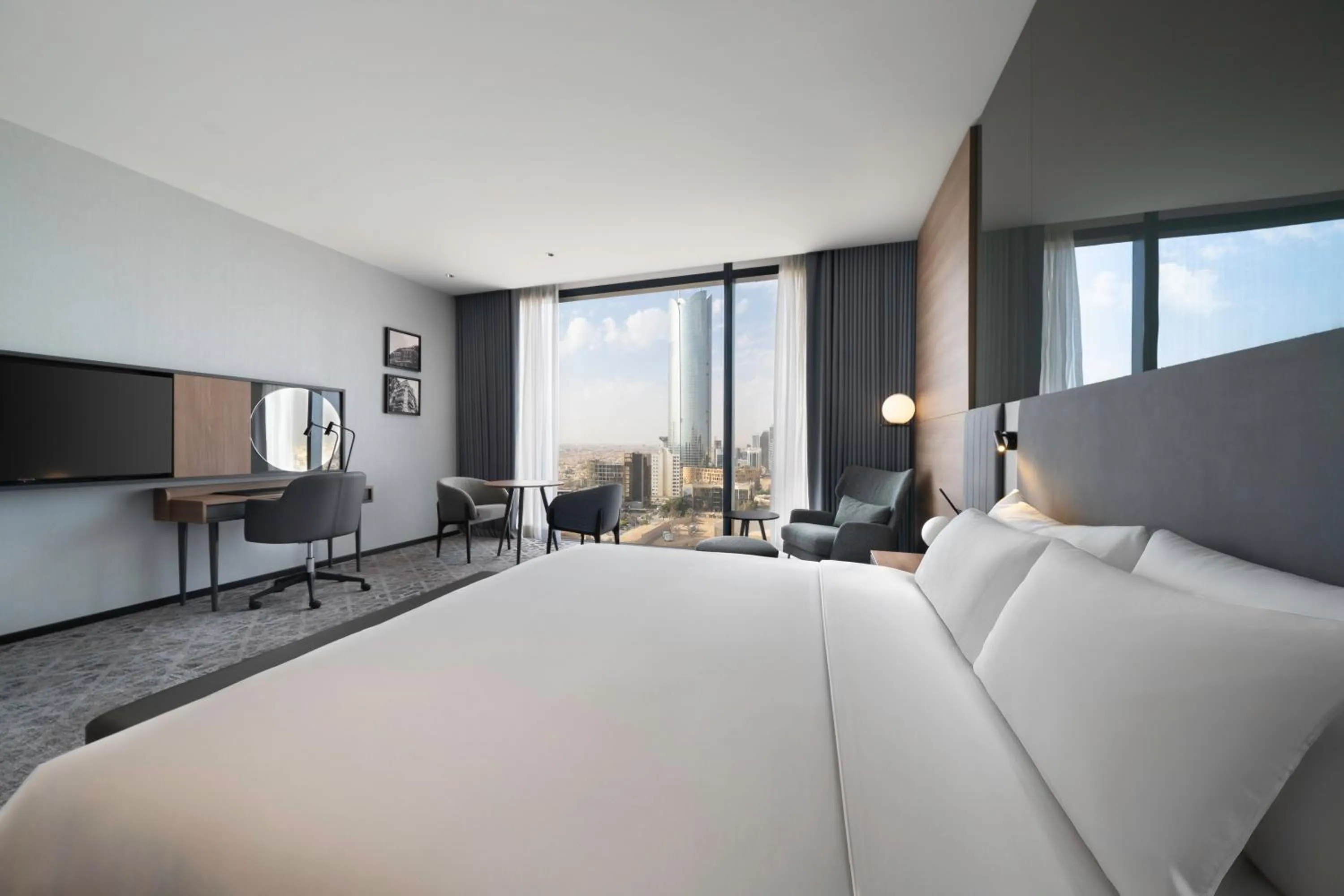 Bed in Radisson Blu Hotel, Riyadh Al Sahafa