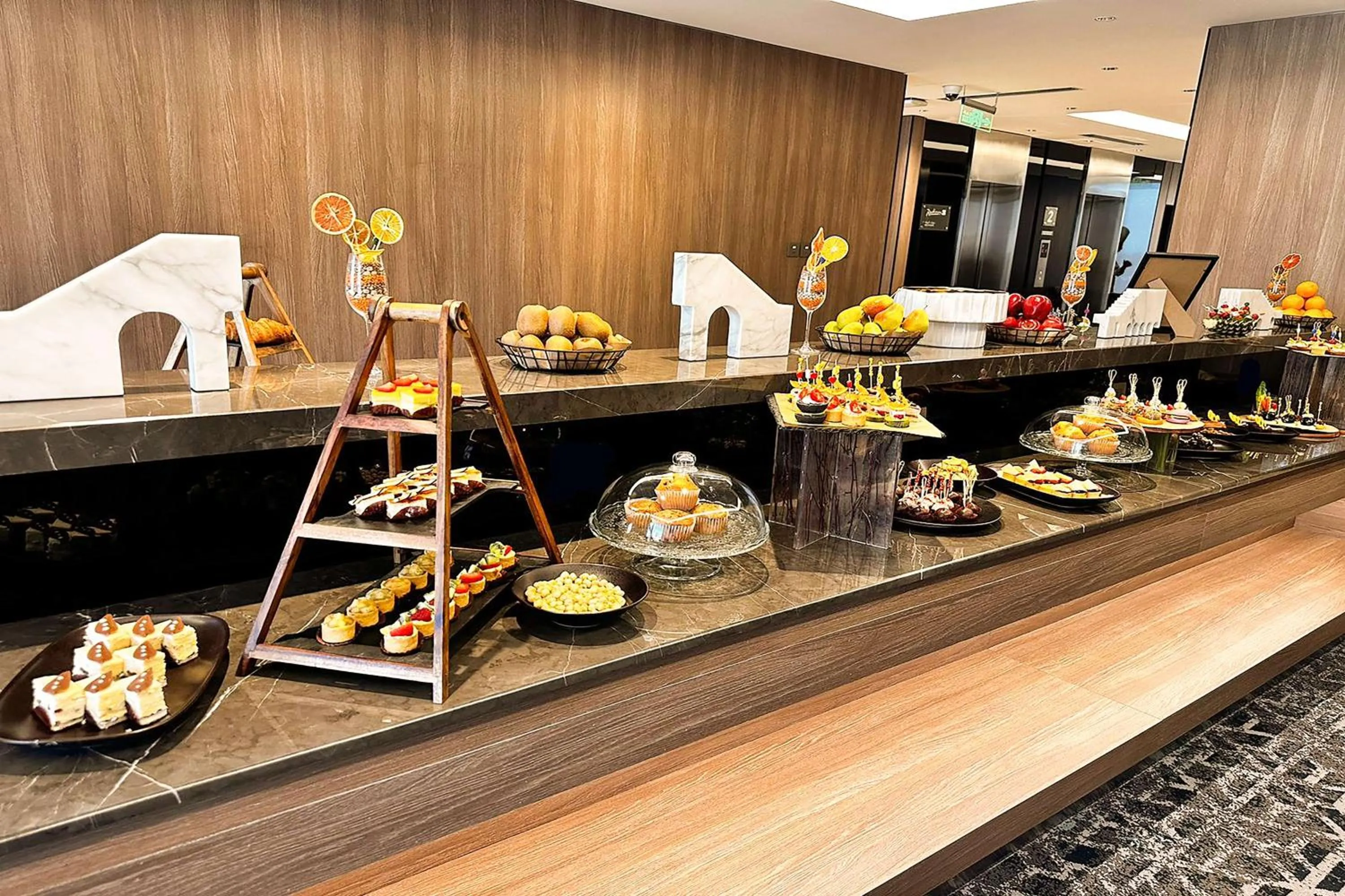 Meeting/conference room in Radisson Blu Hotel, Riyadh Al Sahafa