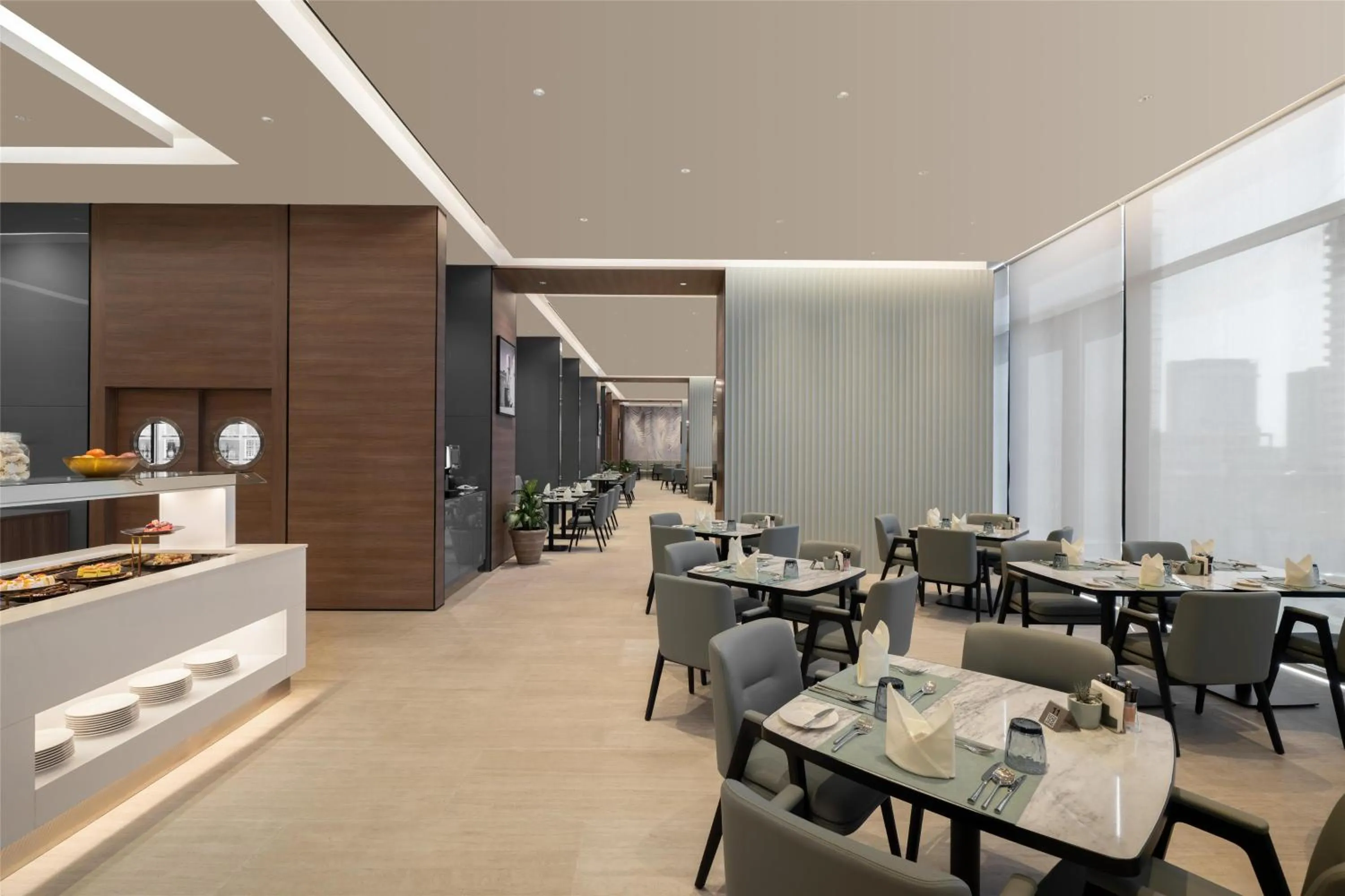 Restaurant/places to eat in Radisson Blu Hotel, Riyadh Al Sahafa