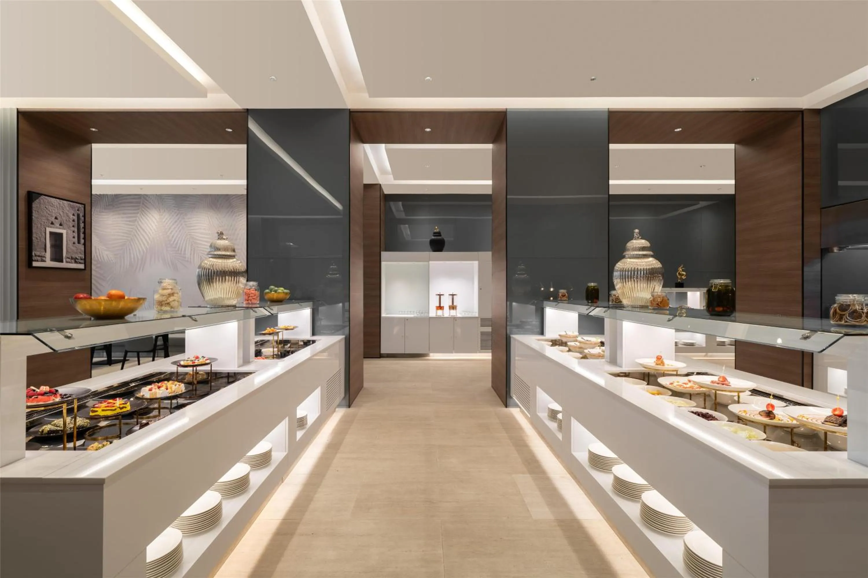 Restaurant/places to eat in Radisson Blu Hotel, Riyadh Al Sahafa