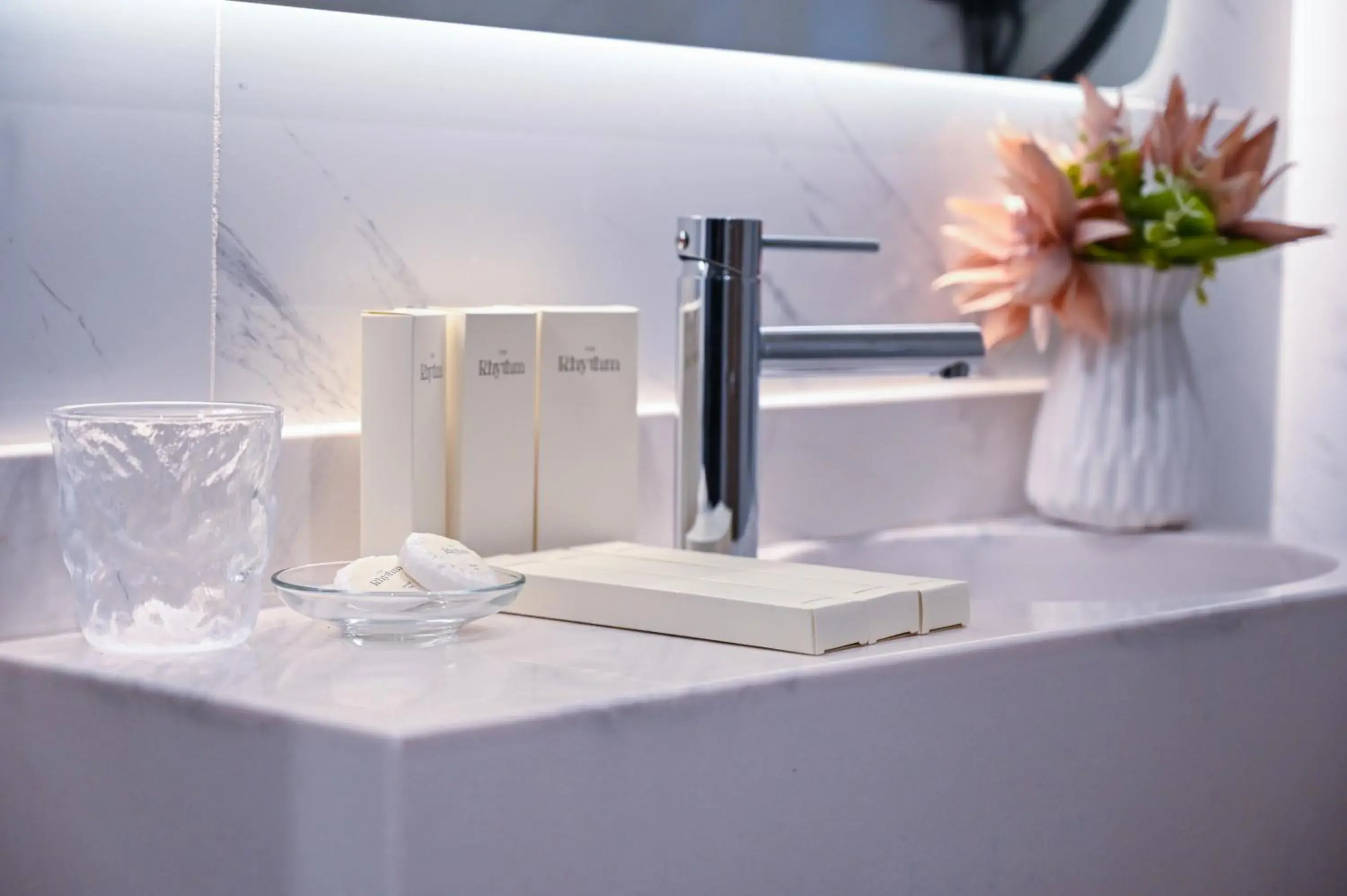 Family Suite with Balcony in Landmark Hotel Family Suite with Balcony in Landmark Hotel