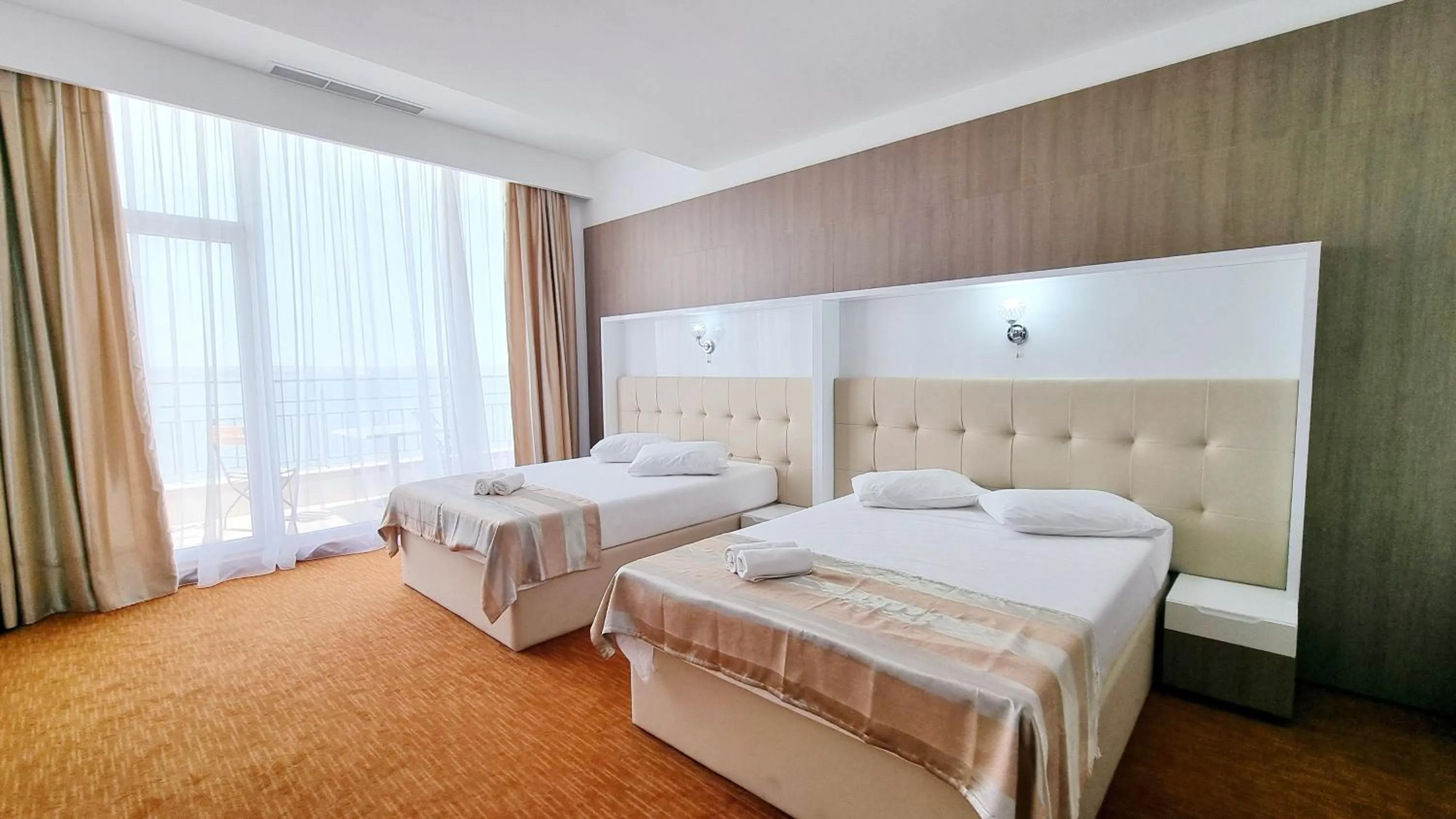 Bedroom, Bed in Hotel Scandinavia