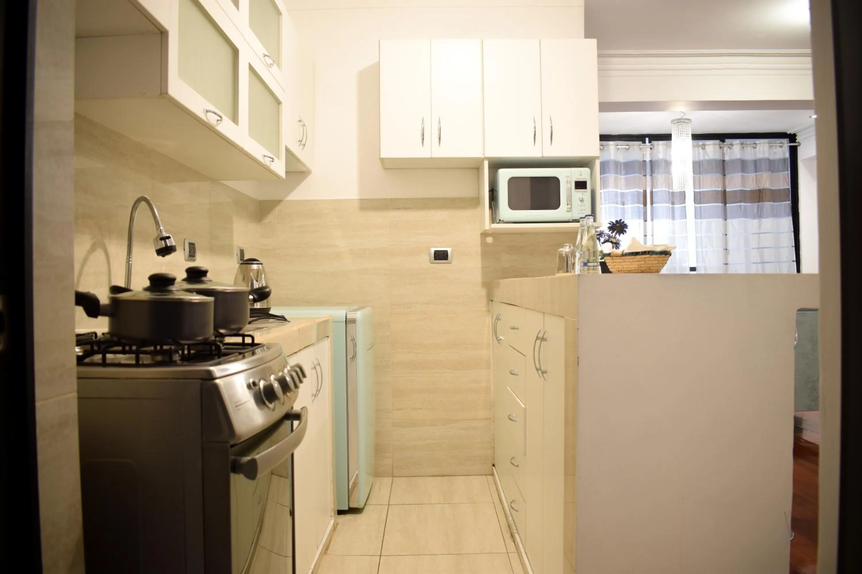 Kitchen or kitchenette in RHOUSE Cusco