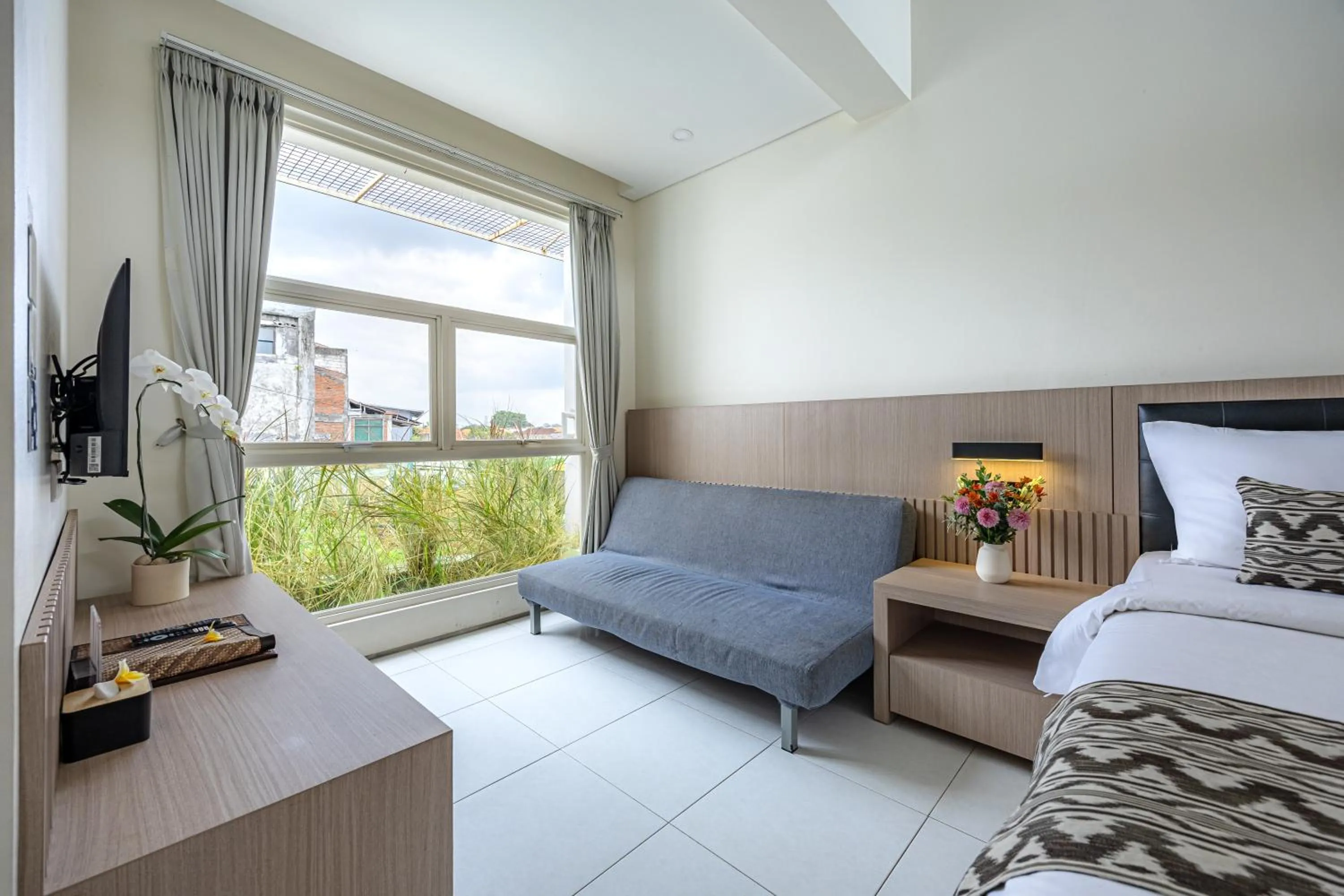 Living room, Bed in Bali True Living