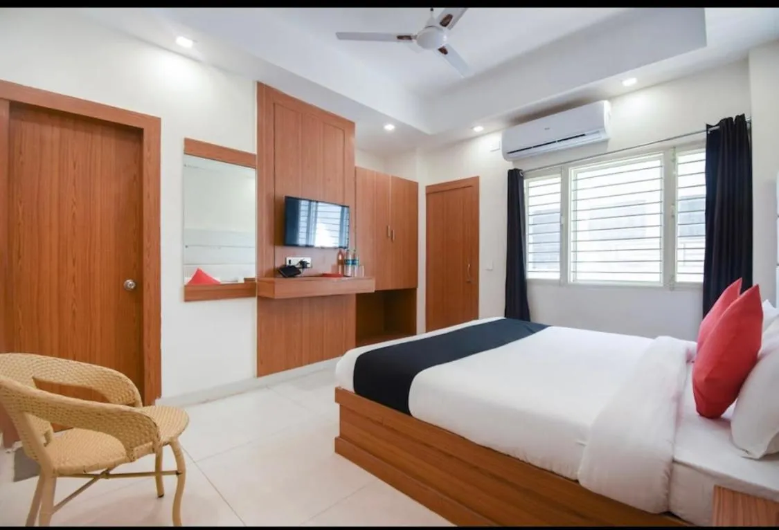 Hotel yours pacific