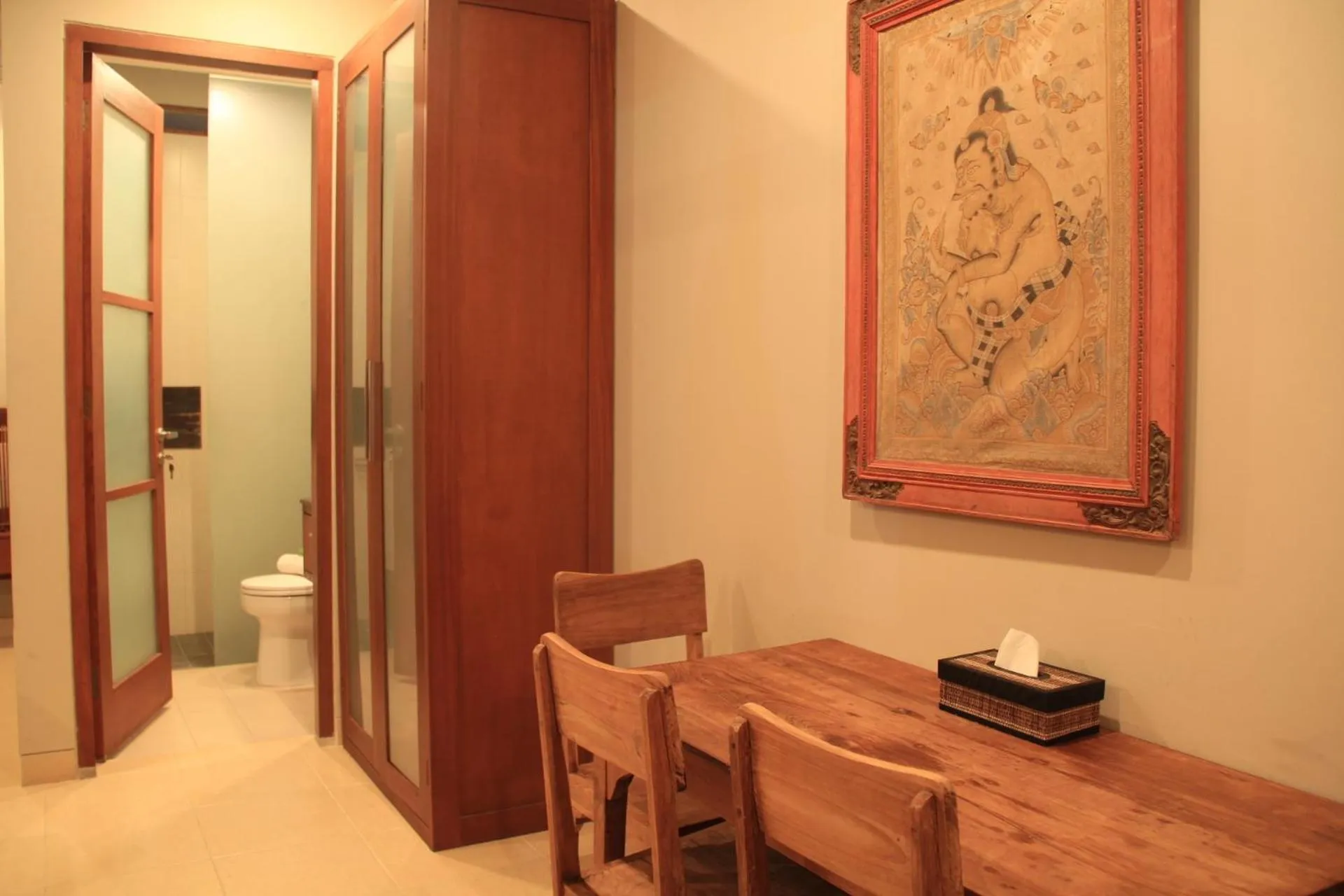 Dining area in Semarandana Bedrooms and Pool