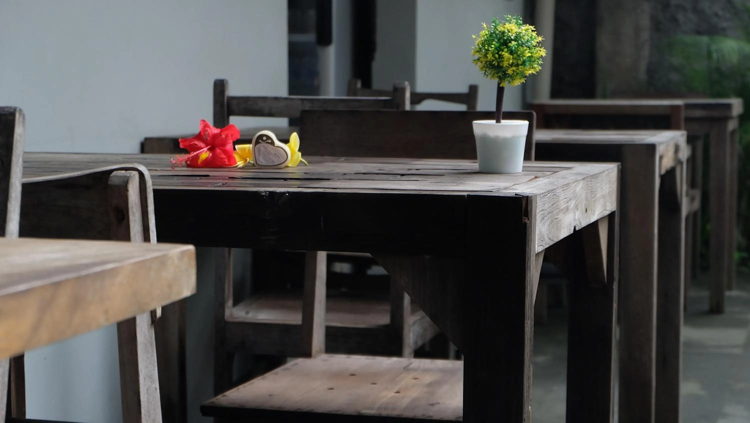 Restaurant/places to eat in Semarandana Bedrooms and Pool