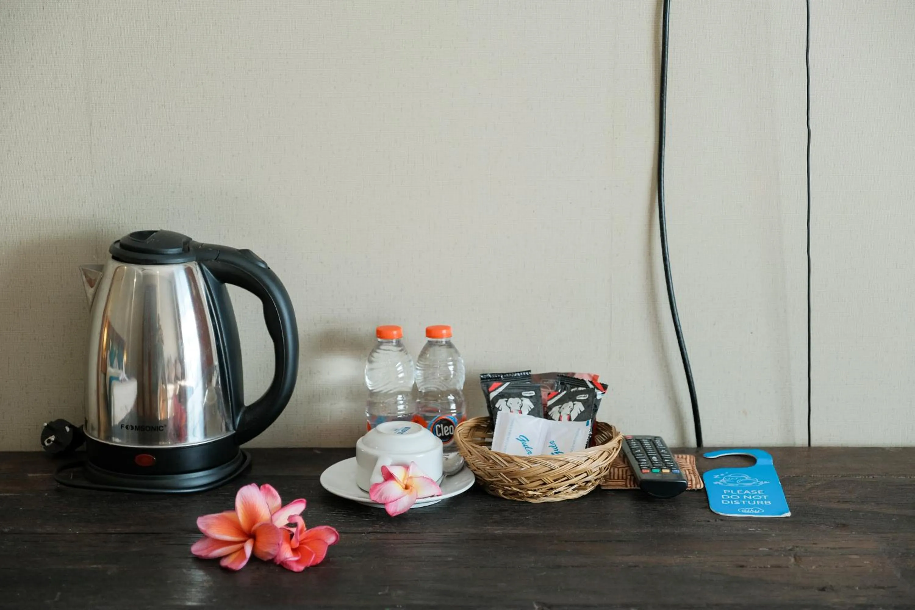 Coffee/tea facilities in Semarandana Bedrooms and Pool