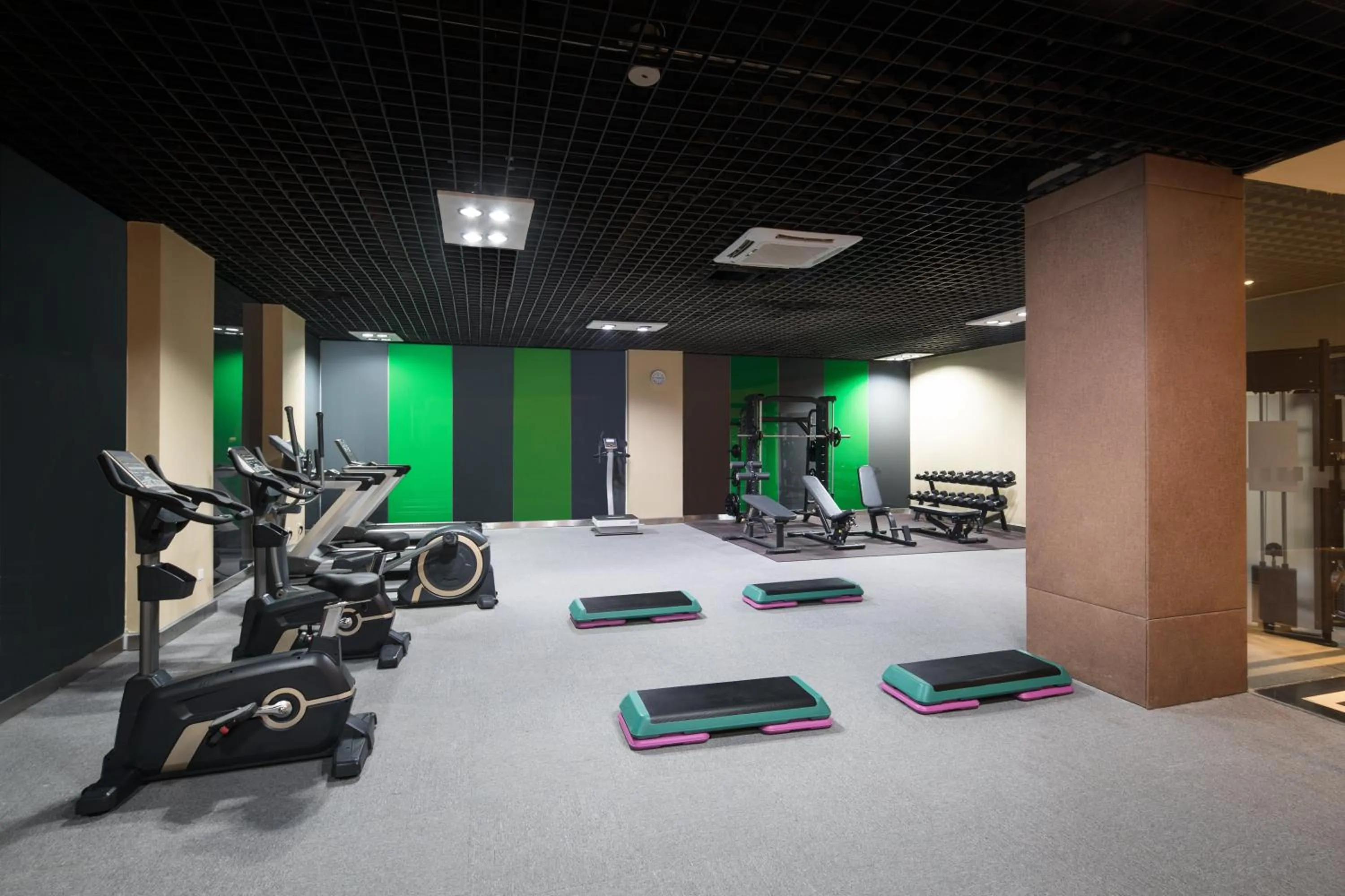 Spa and wellness centre/facilities in Holiday Inn Beijing Airport Zone by IHG