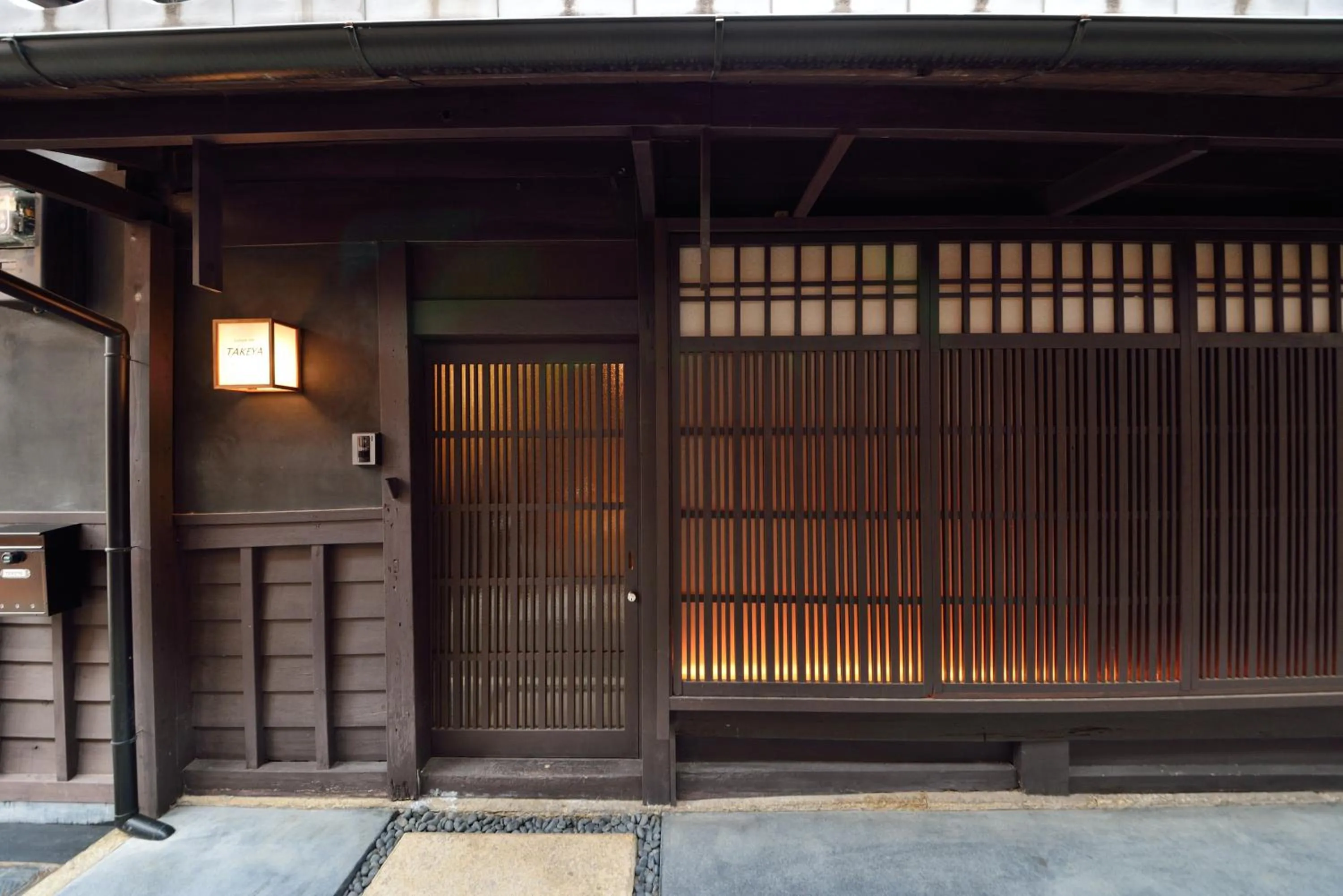 Facade/entrance in Takeya Kitano Honkan