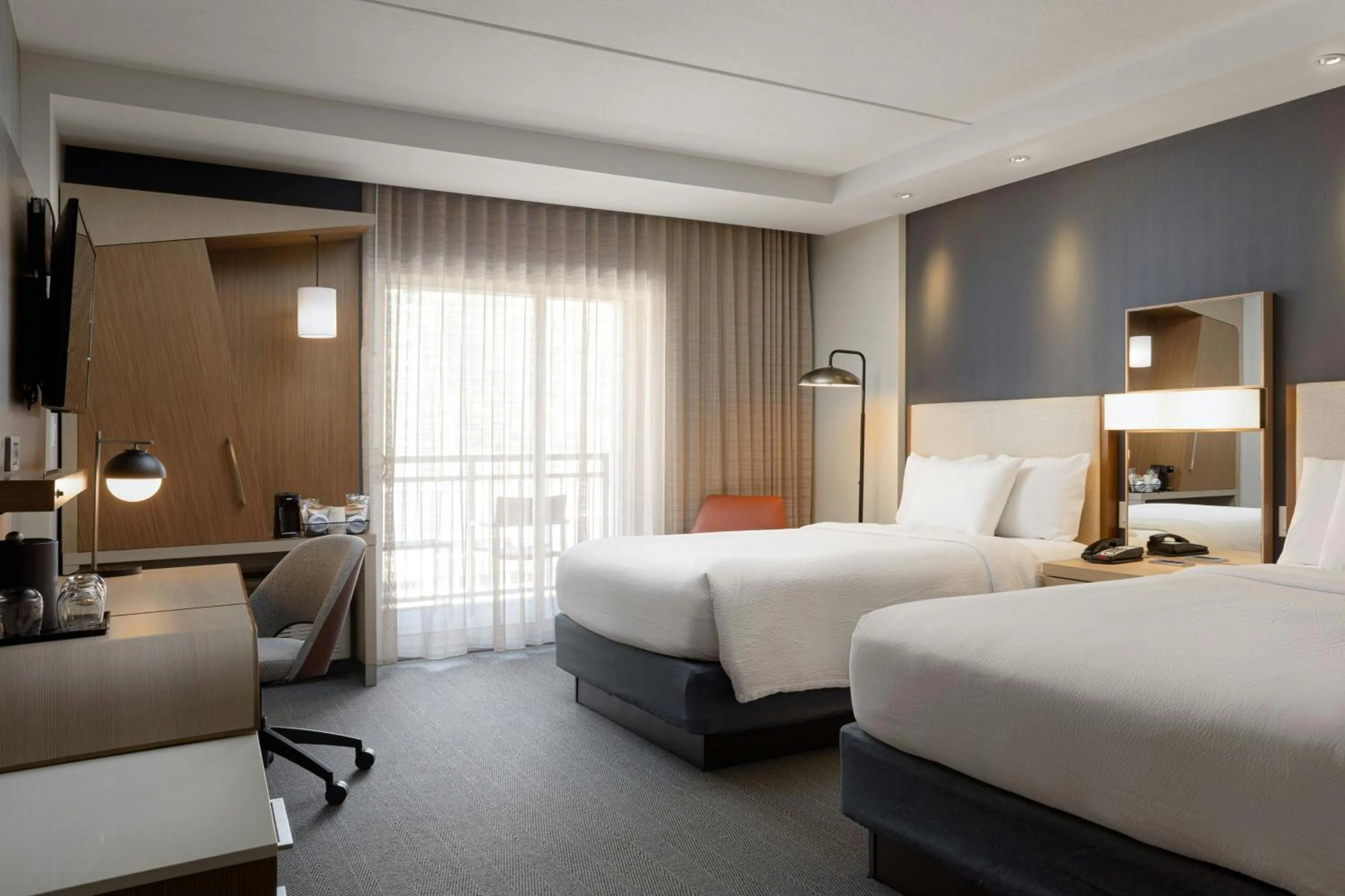 Photo of the whole room, Bed in Courtyard by Marriott Gatlinburg Downtown